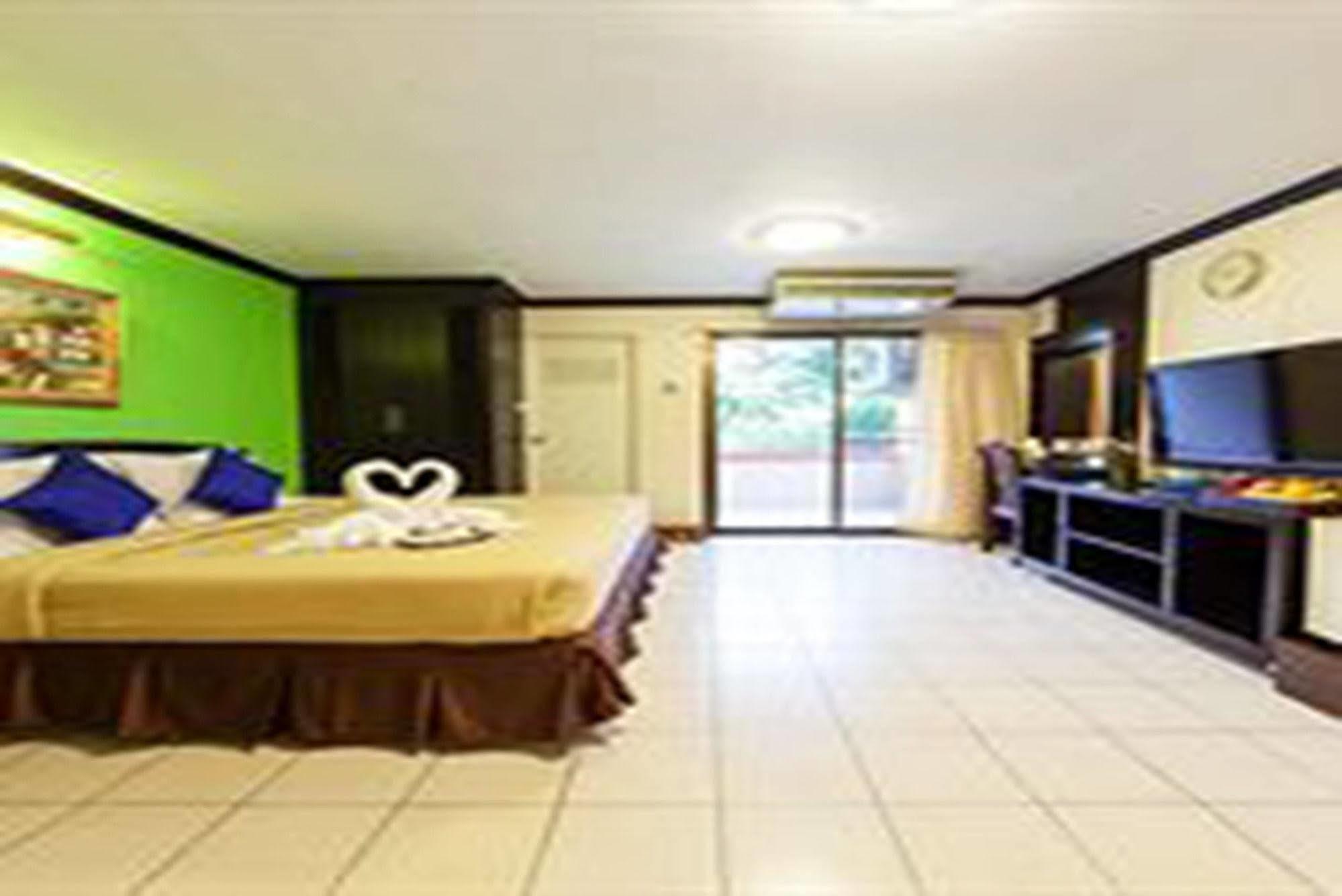 Hotel Grand Mandarin Latphrao 130