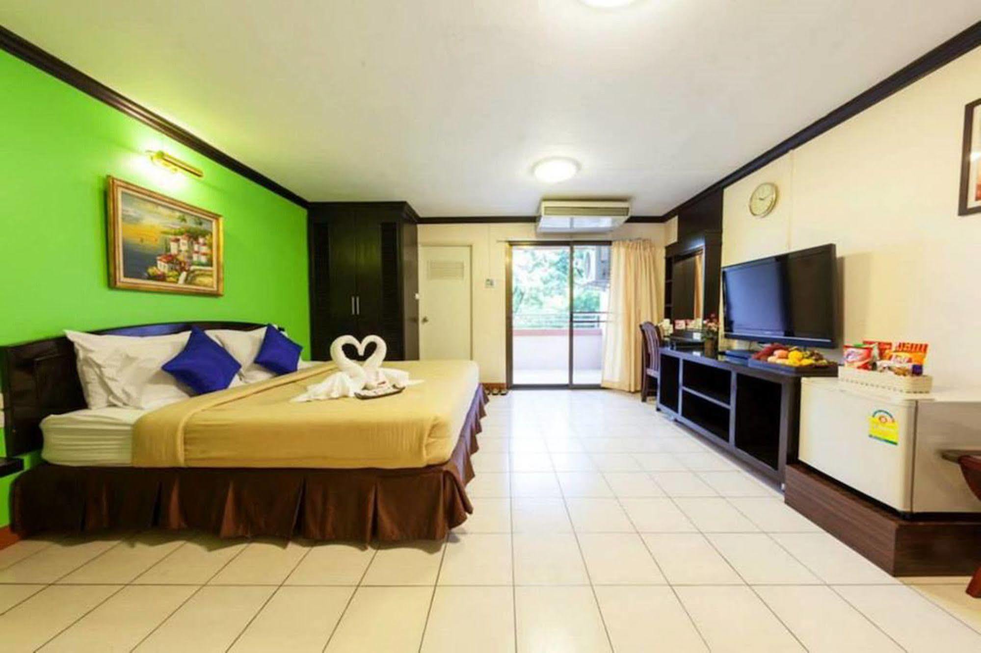 Grand Mandarin Latphrao 130 Hotel