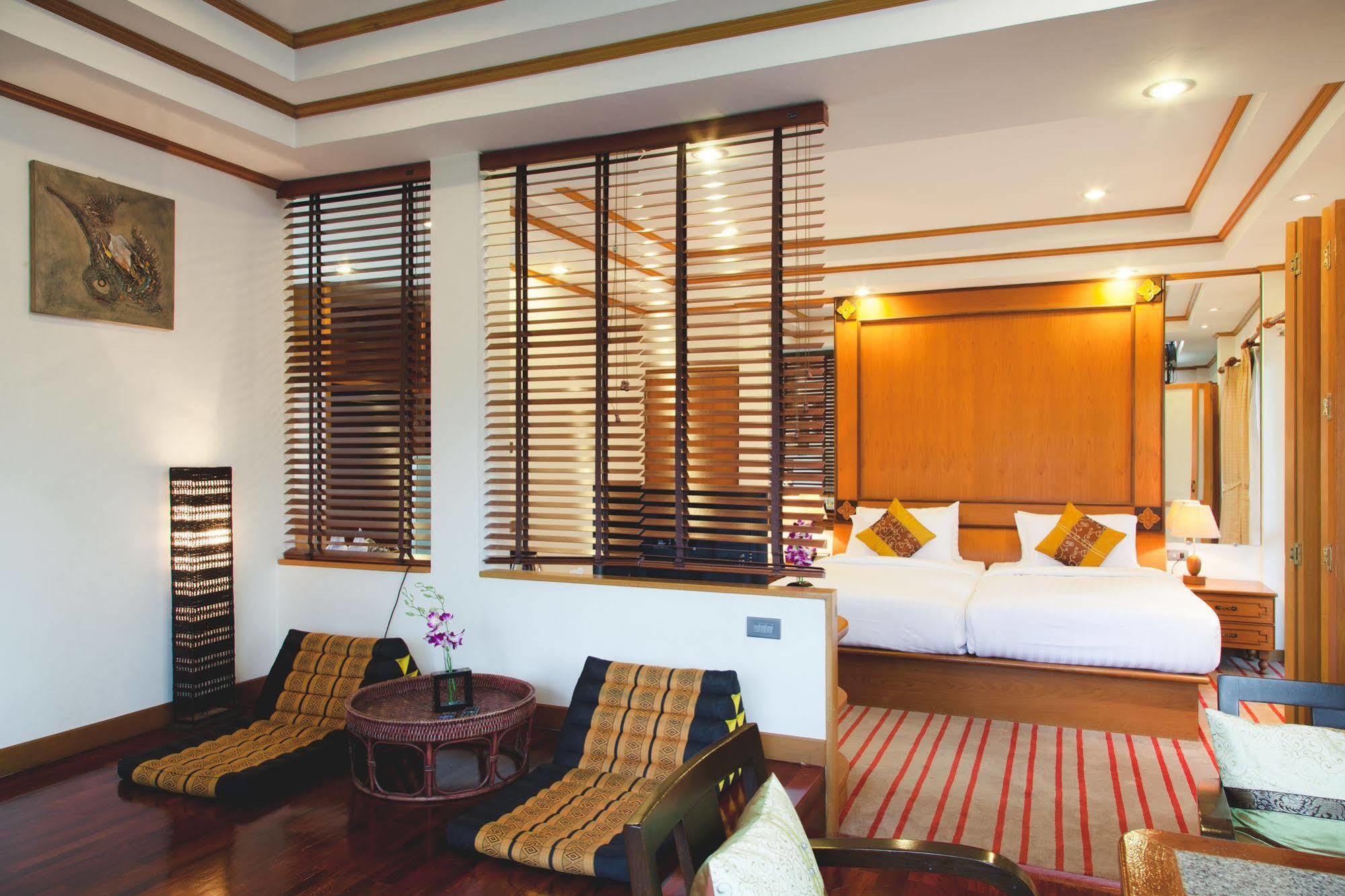 Khách sạn Charlie House Pin Klao Bangkok