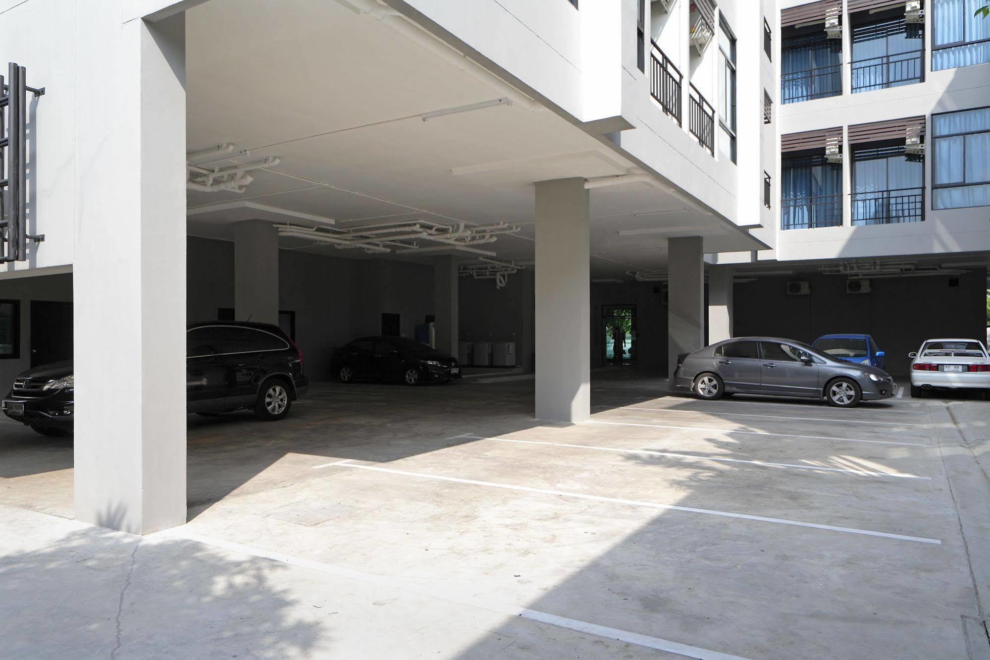 @home Apartahotel