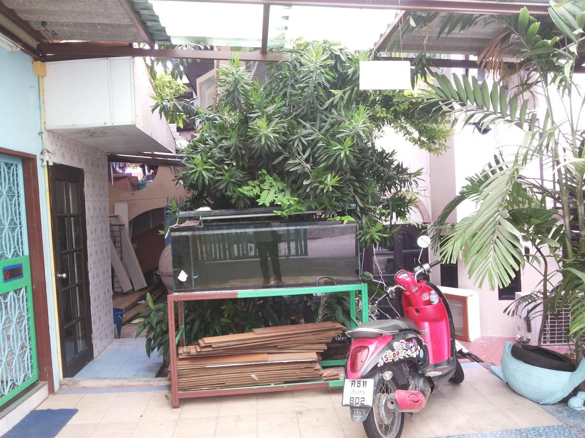 Oyo 471 Sunshine Apartment