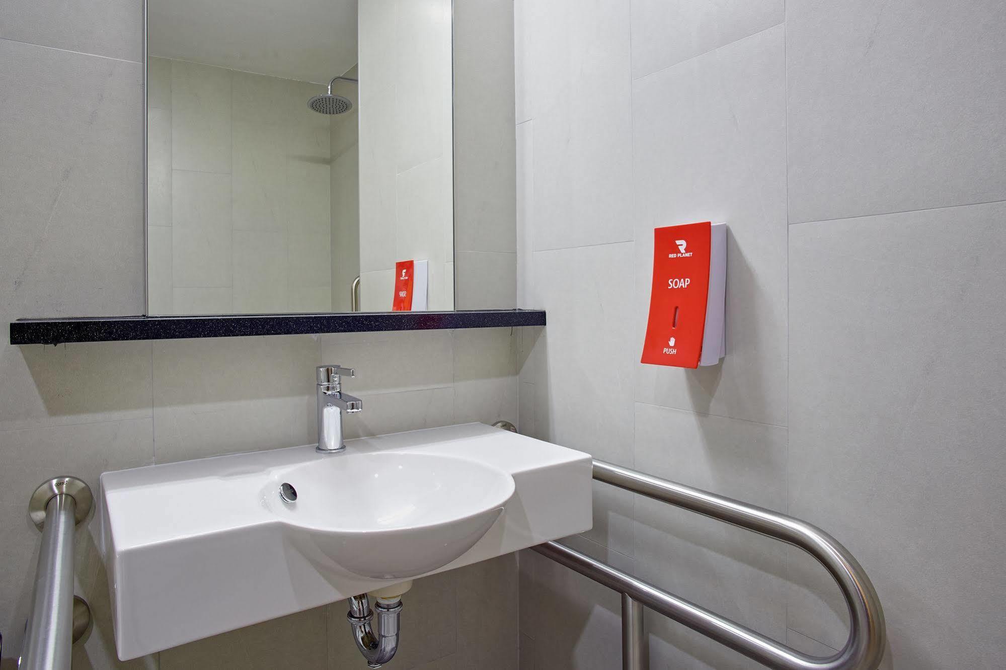 Hotel Red Planet Surawong Banguecoque