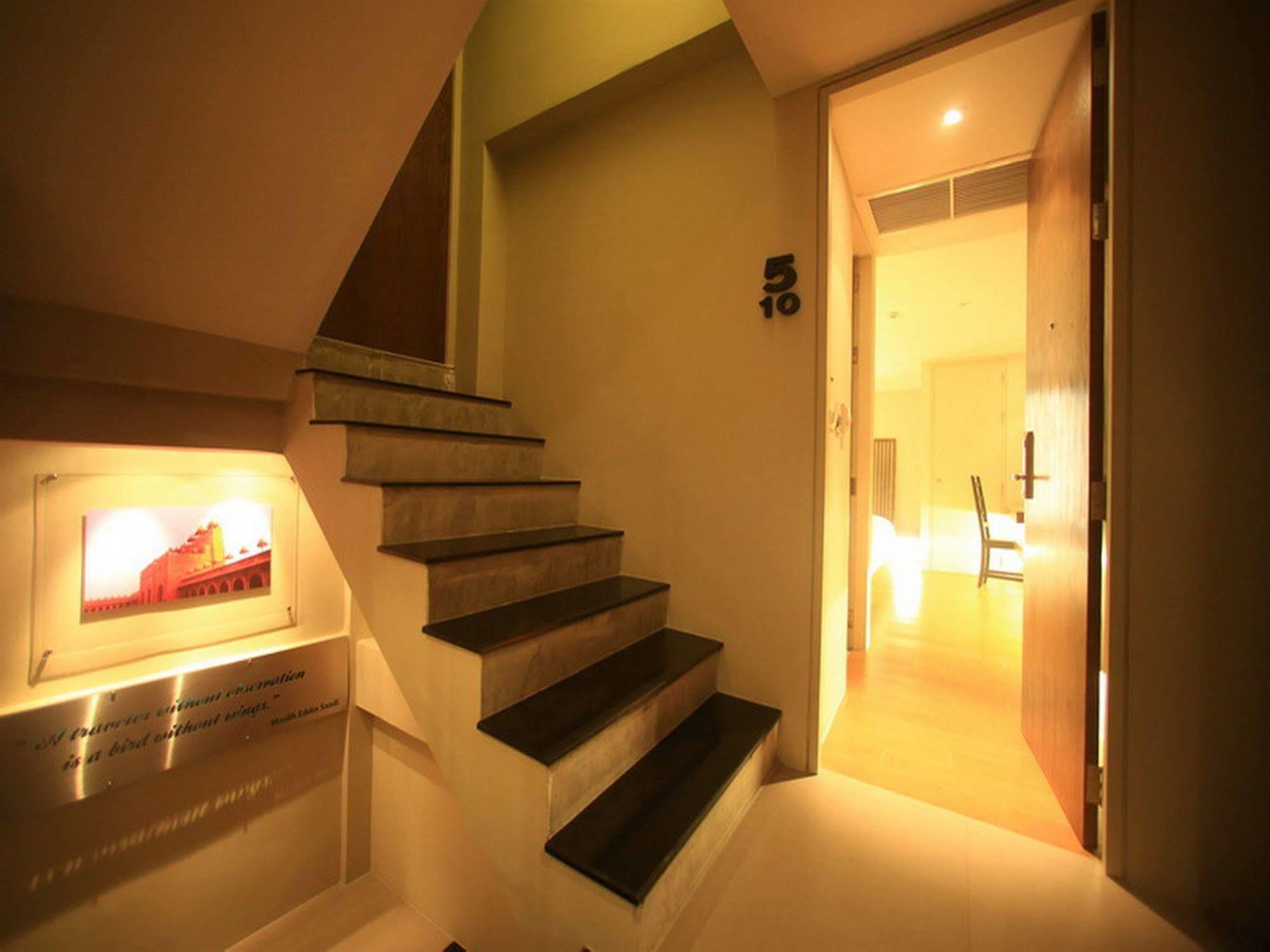 Silom One Hotel