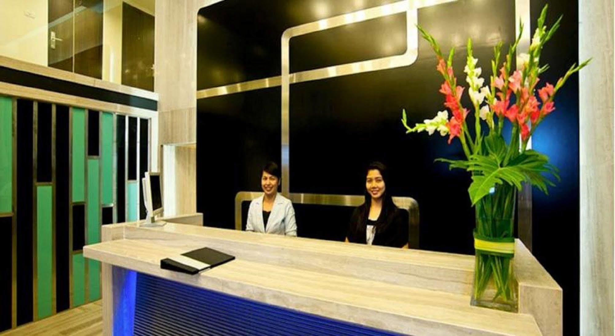 Fx Metrolink Makkasan Hotel