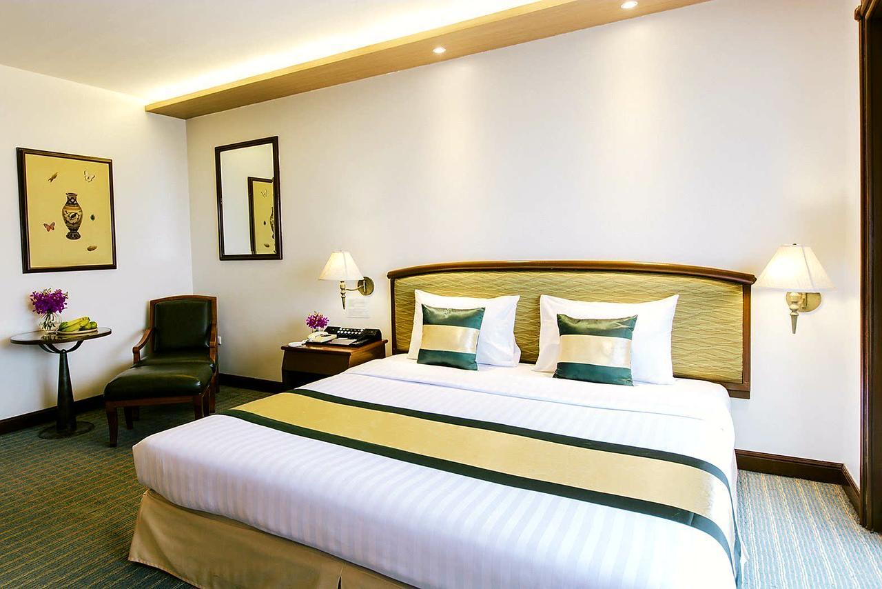 The Royal Hotel Bangkok