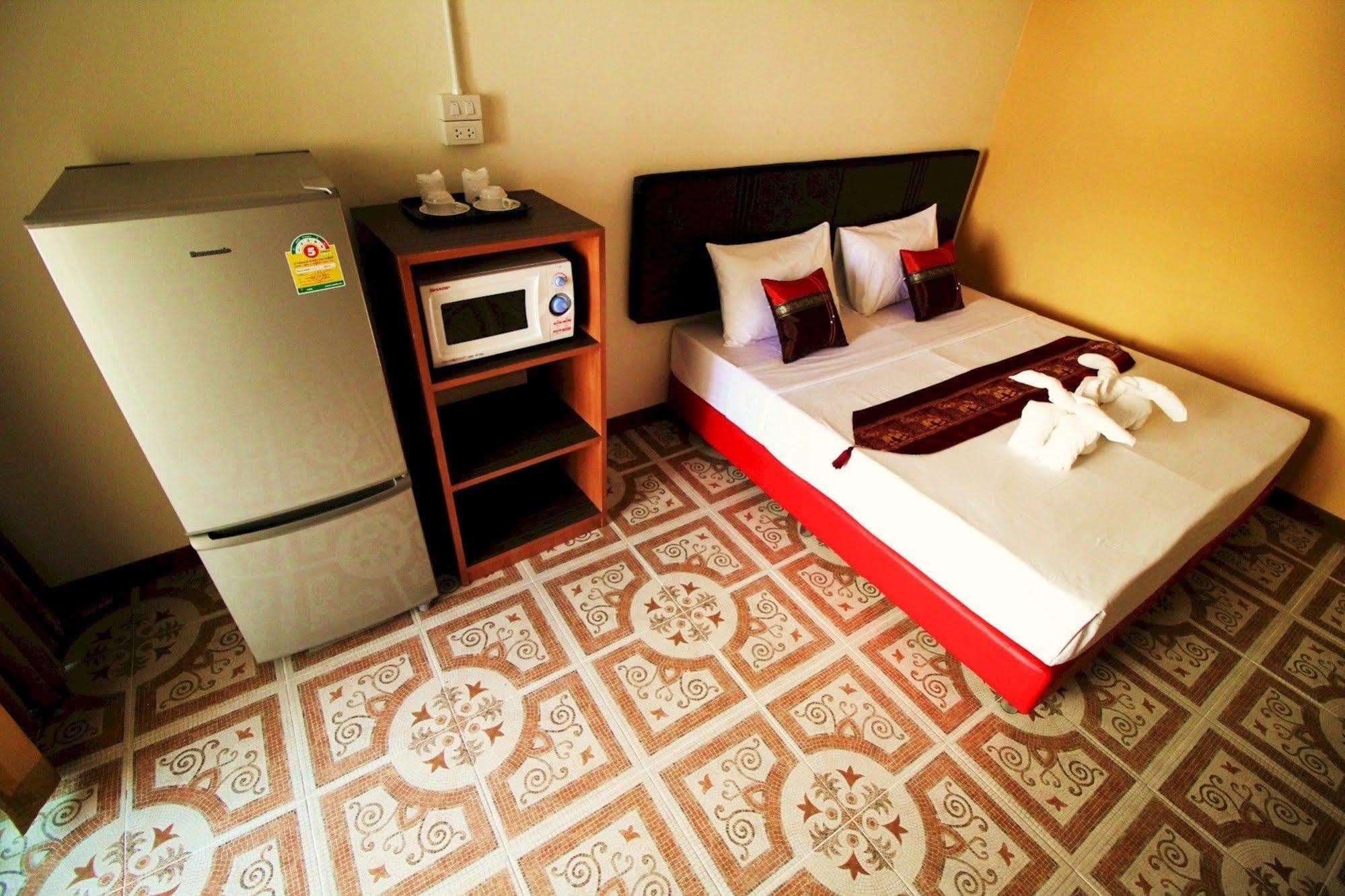 Ac Habitat 3*