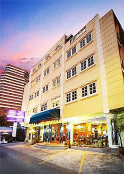 Sawasdee Langsuan Hotel 3*