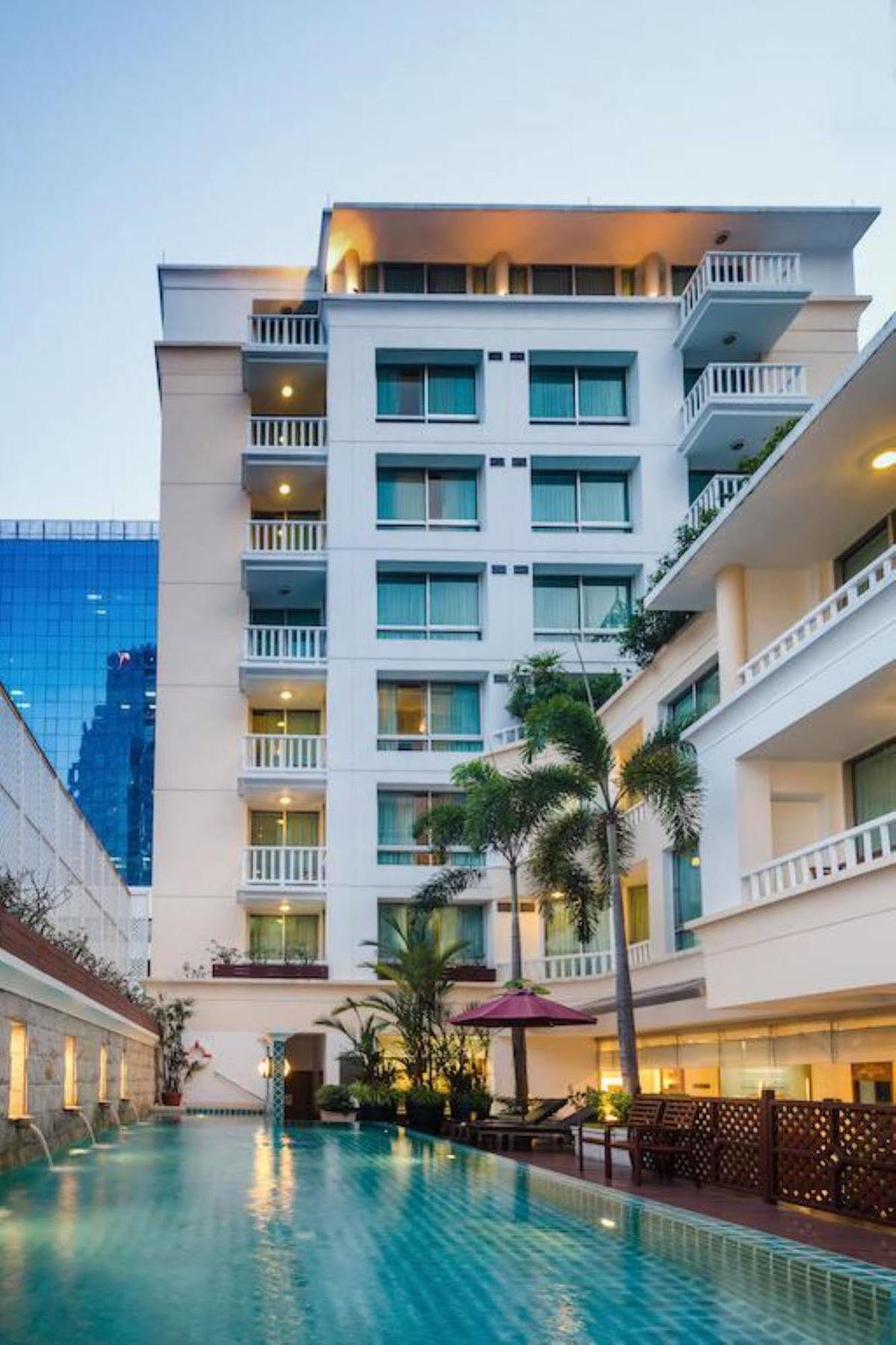 At Ease Saladaeng By Aetas Hotel