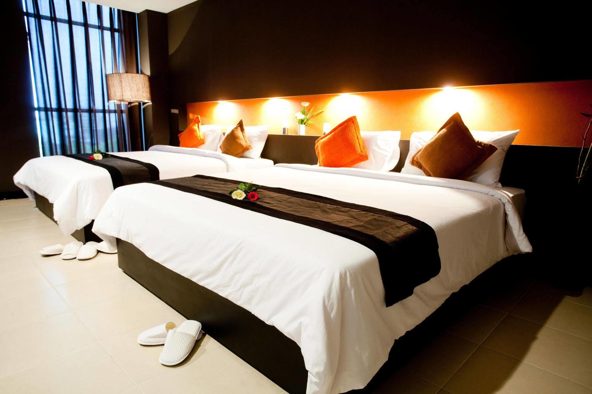 Khách sạn Miramar 4*