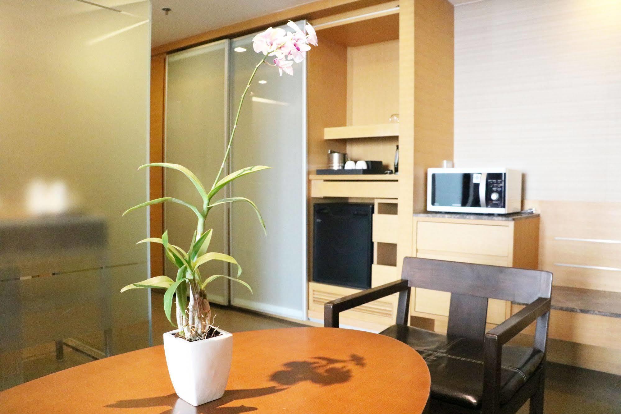 Oaks Sathorn Aparthotel 5*