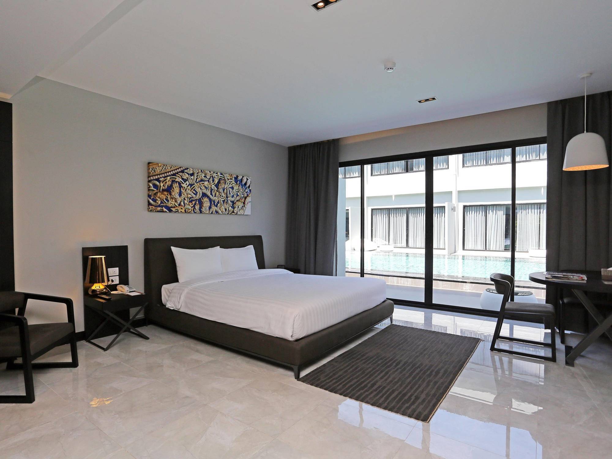 S Ratchada Leisure Hotel