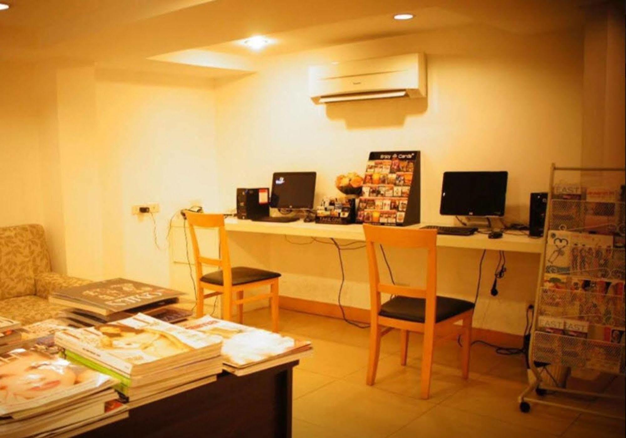 Nantra De Comfort Hotell 3*