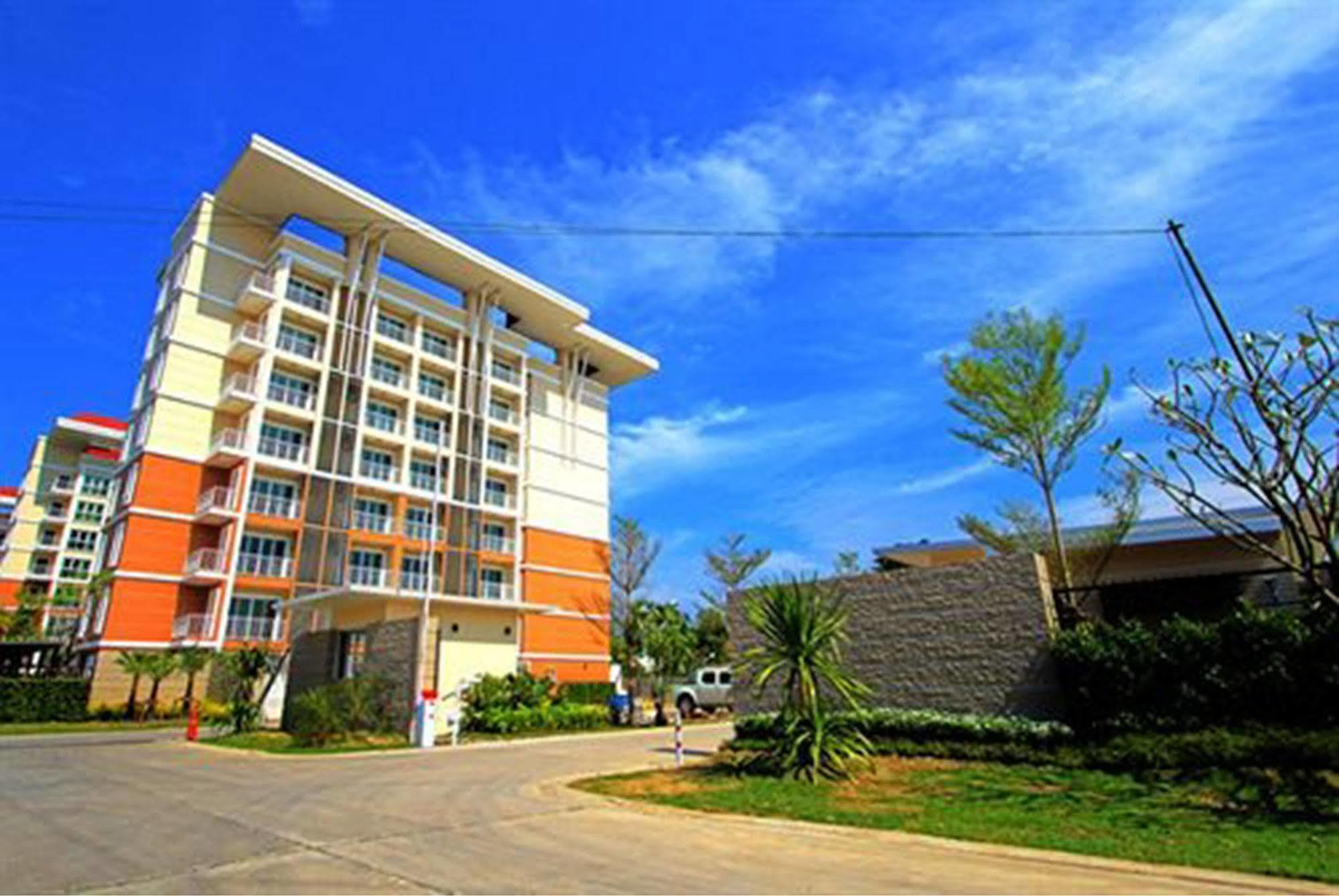 Grow Residences Hotell 3*