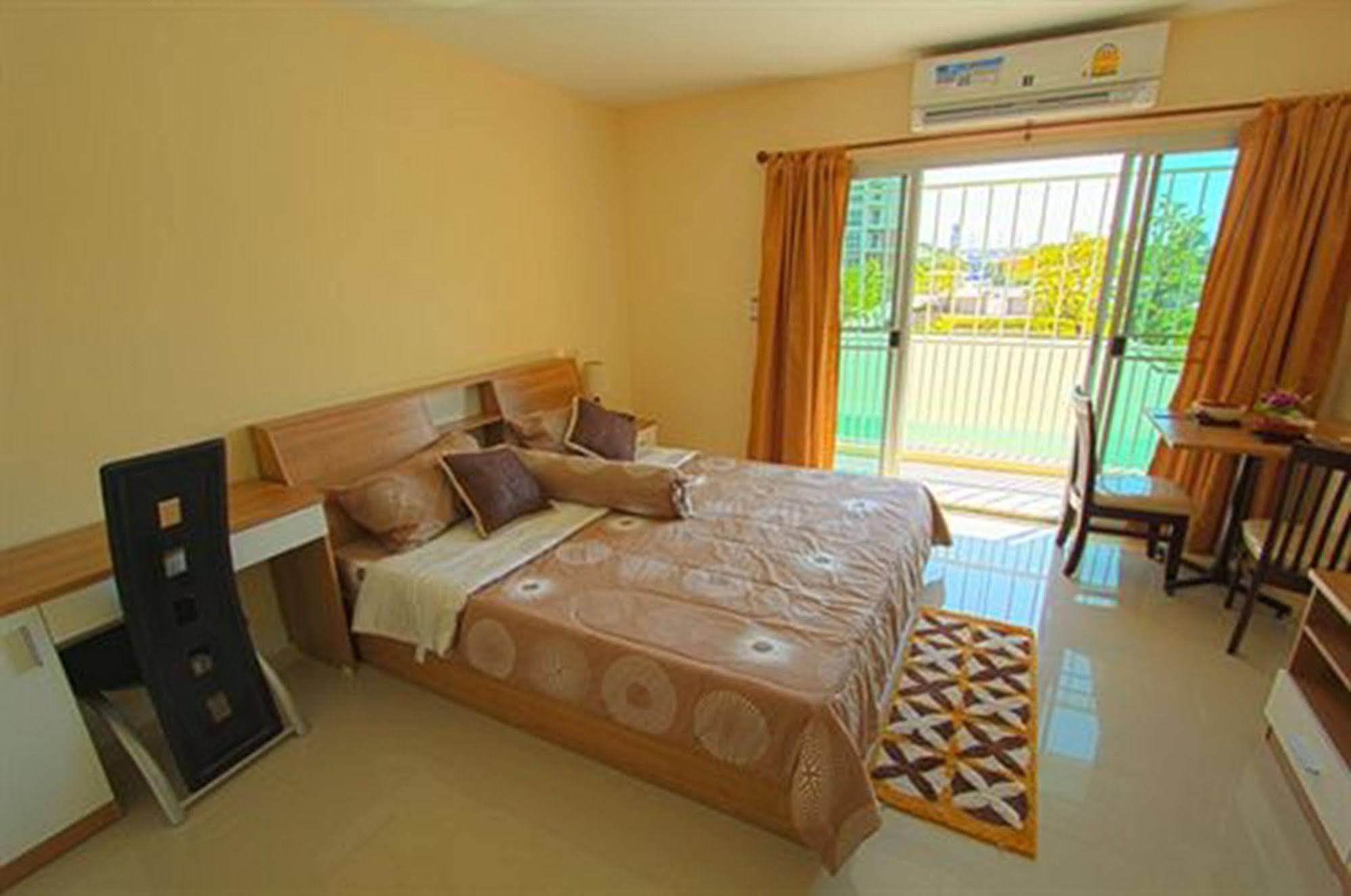 Grow Residences Hotell Bangkok