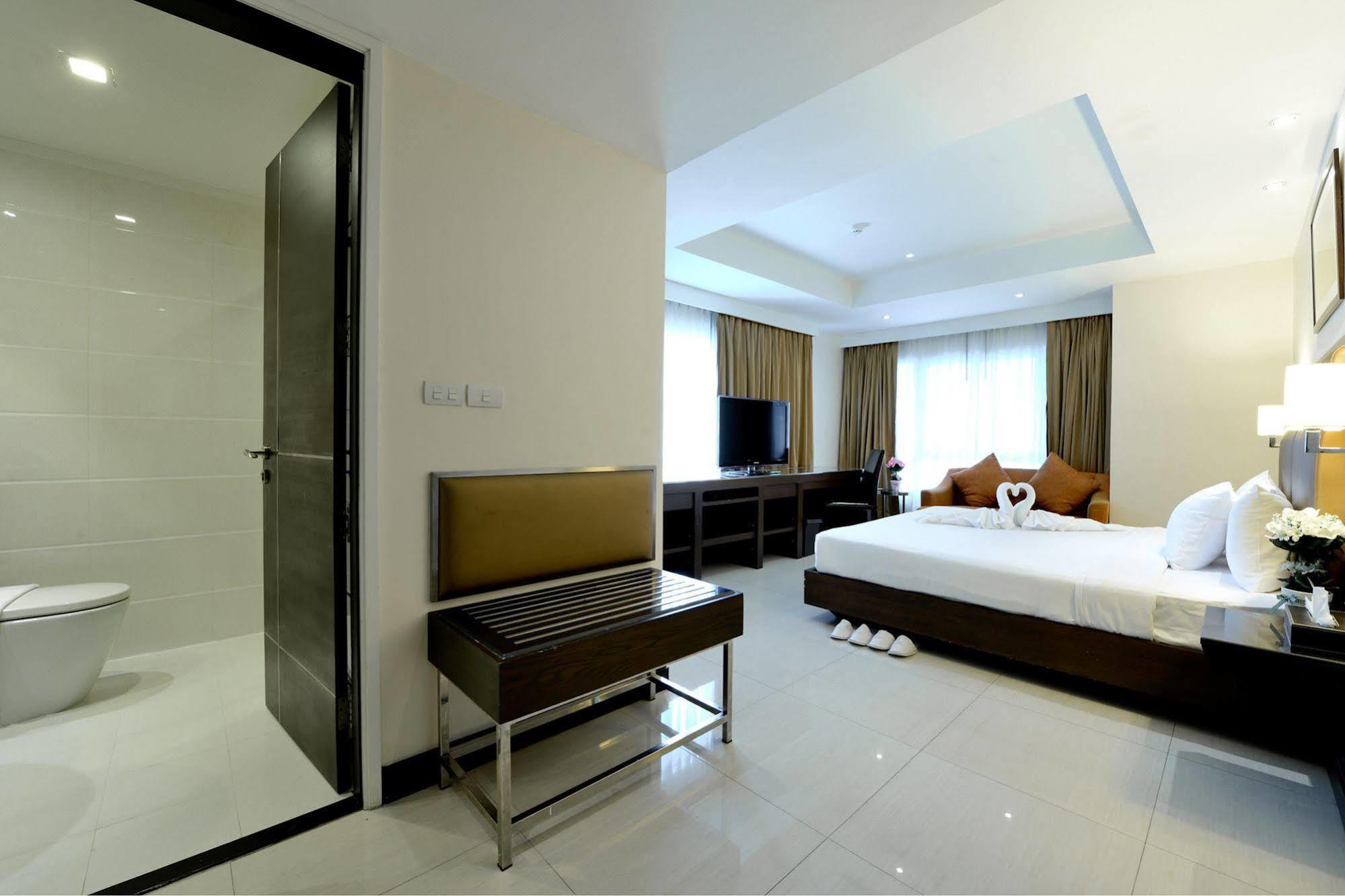 The Prestige Nana Hotel 3*