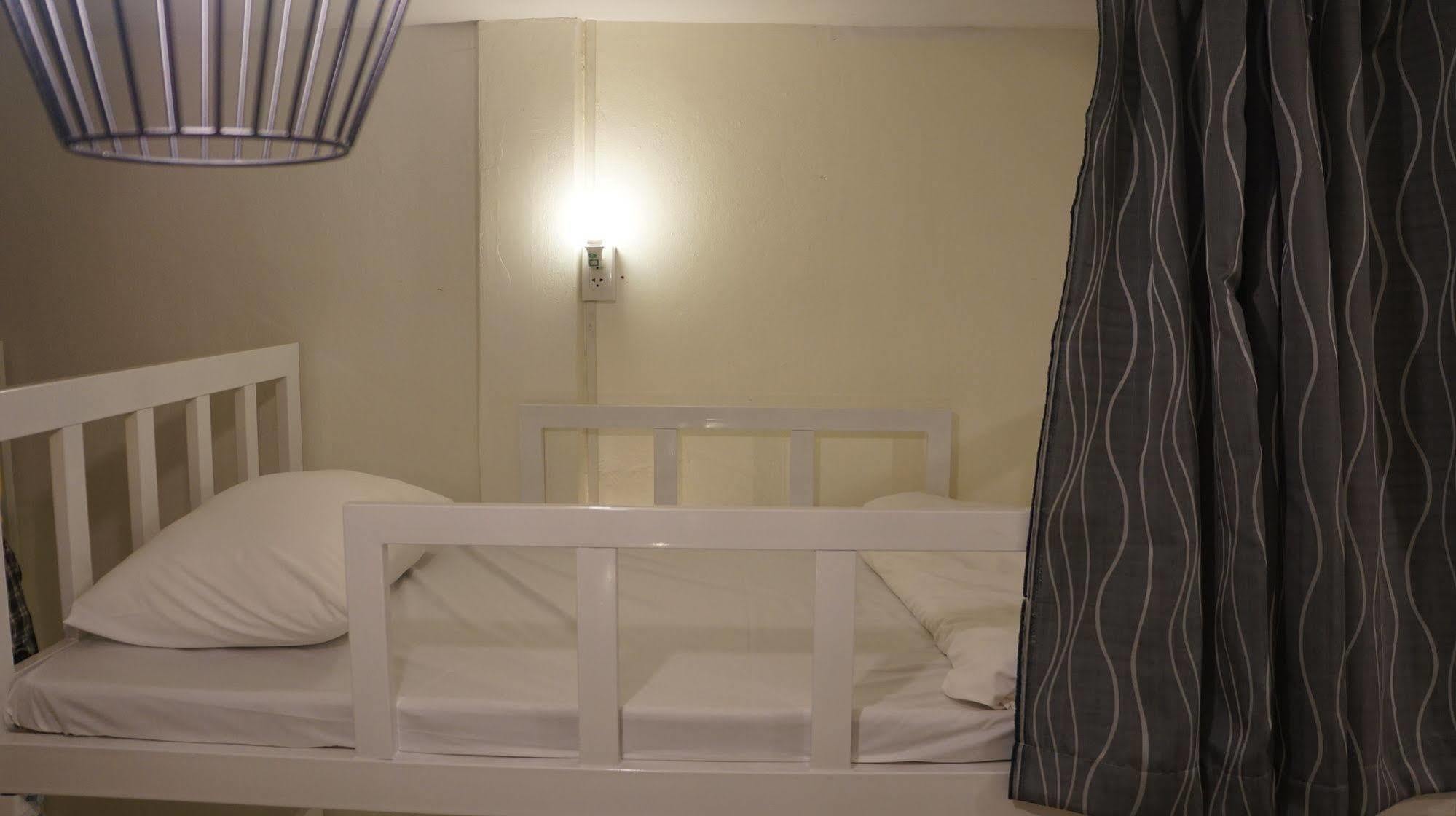 Hostal Wake Up
