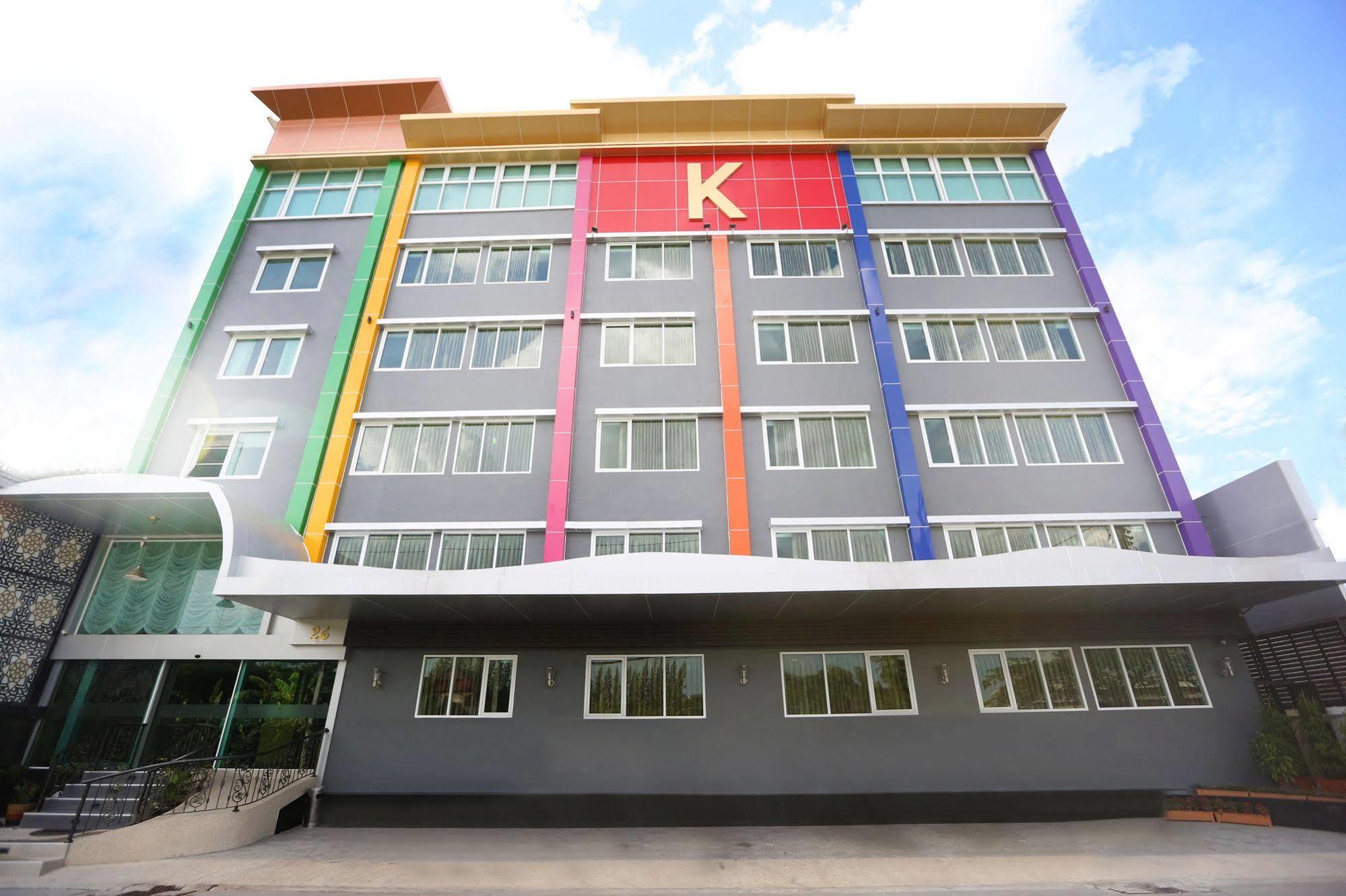 Roomquest Suvarnabhumi Airport Romklao Soi 6 Hotell Bangkok