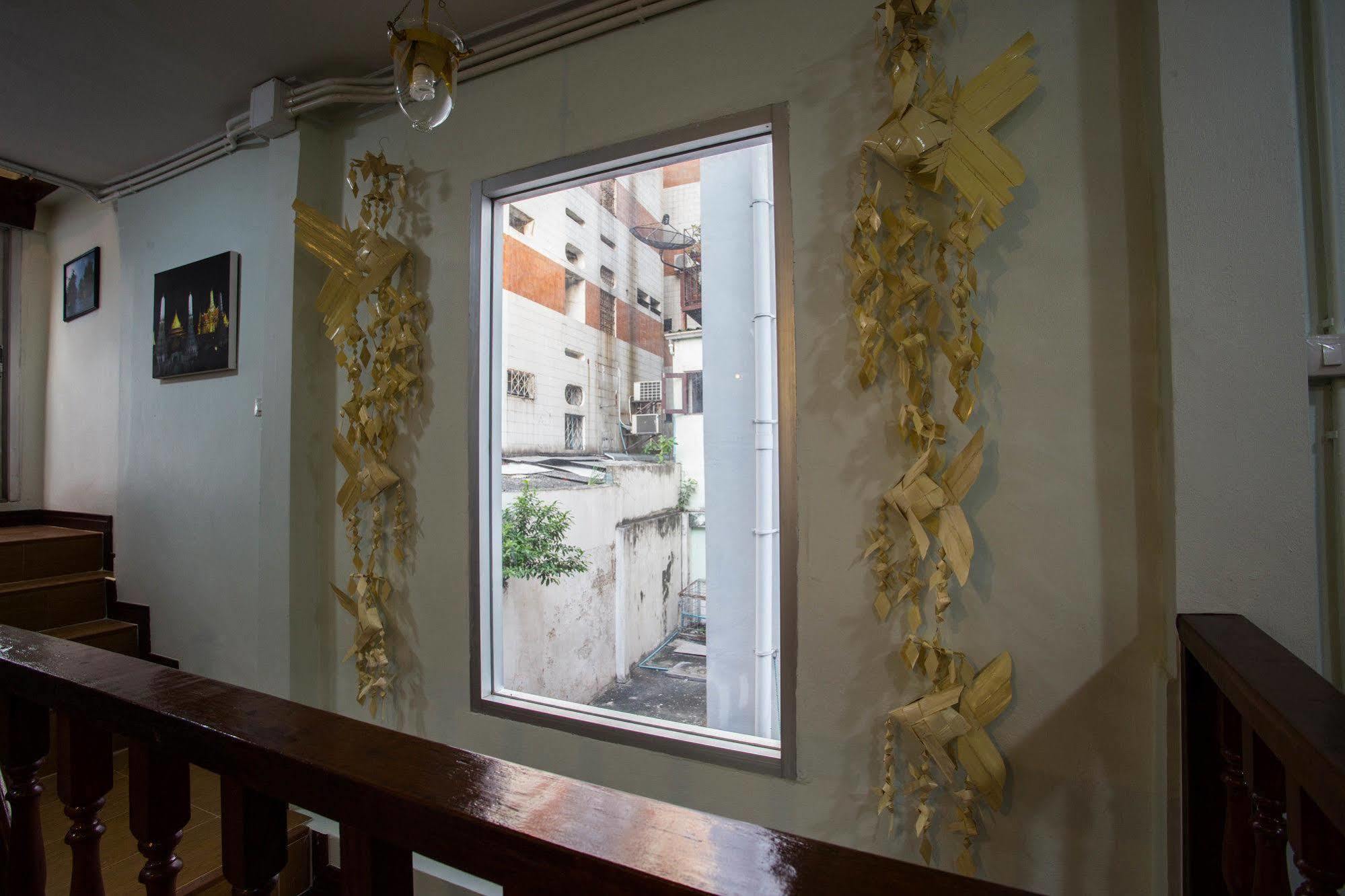 Baan Gaysorn Hostel Bangkok
