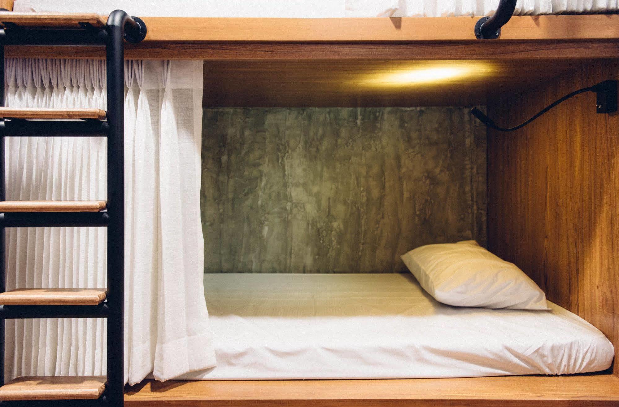 Mystery Hotel 3*