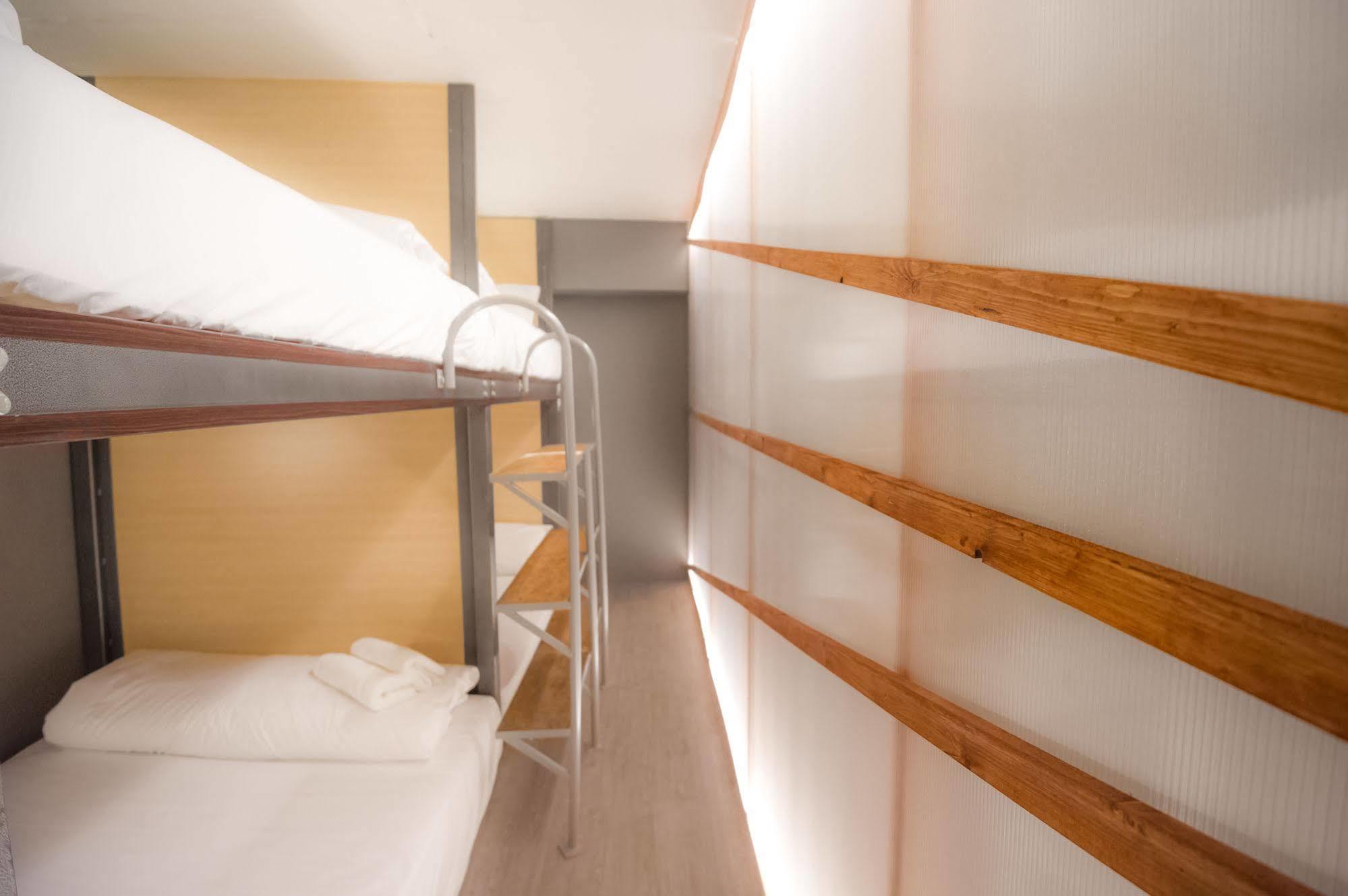 Glur Pratunam Albergue