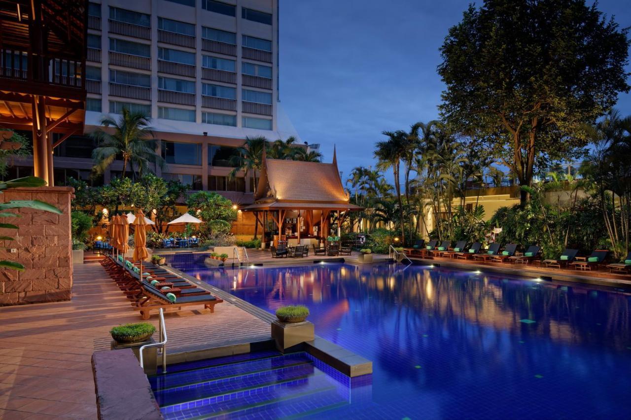 Hotell Ramada Plaza By Wyndham Menam Riverside 5*