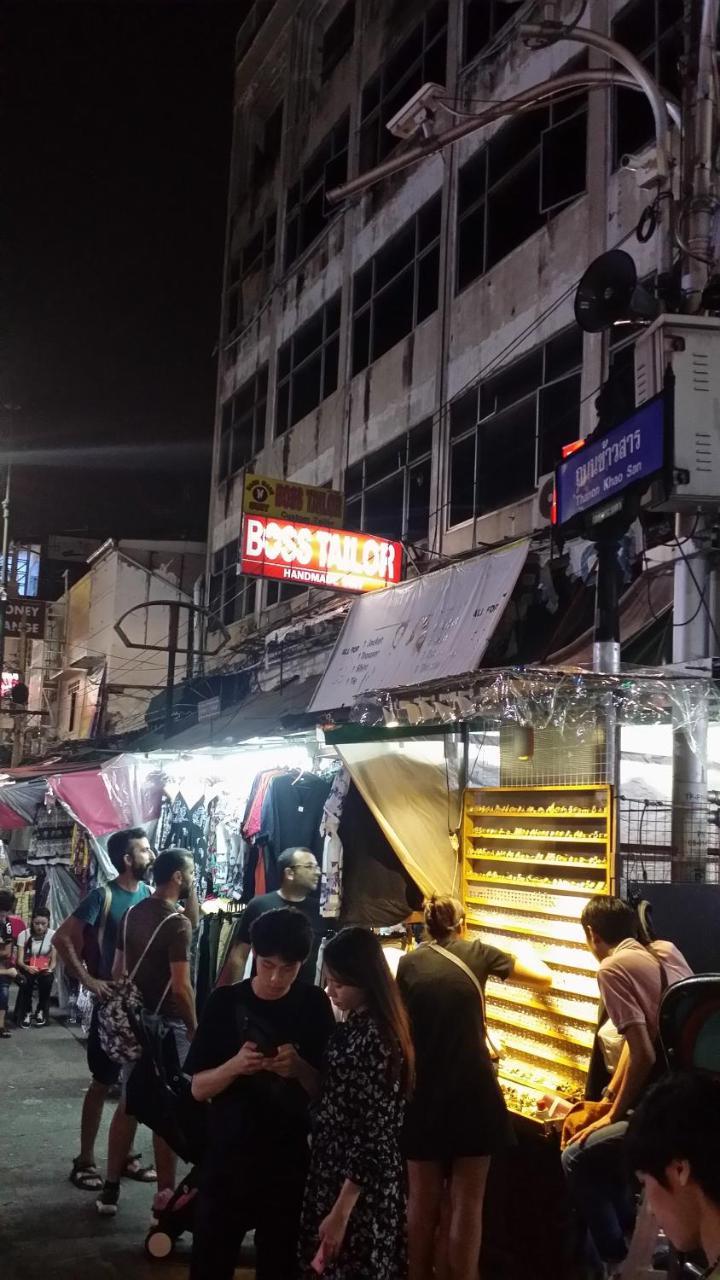 Vr Khaosan *