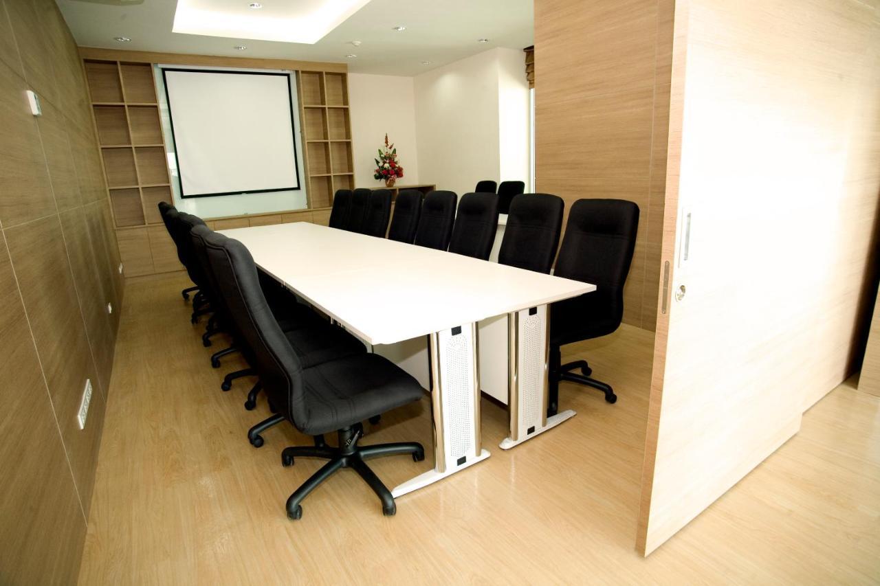 Olive & Sukhumvit 101 Apartahotel 3*