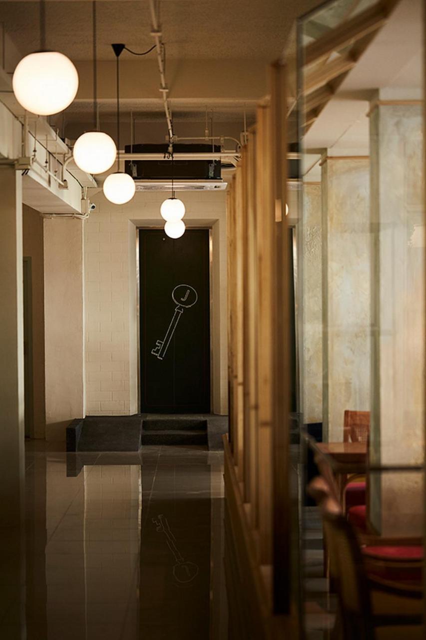 Khách sạn Josh Bangkok
