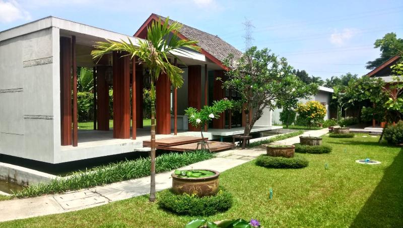 Into The Forest Hotel Bangkok