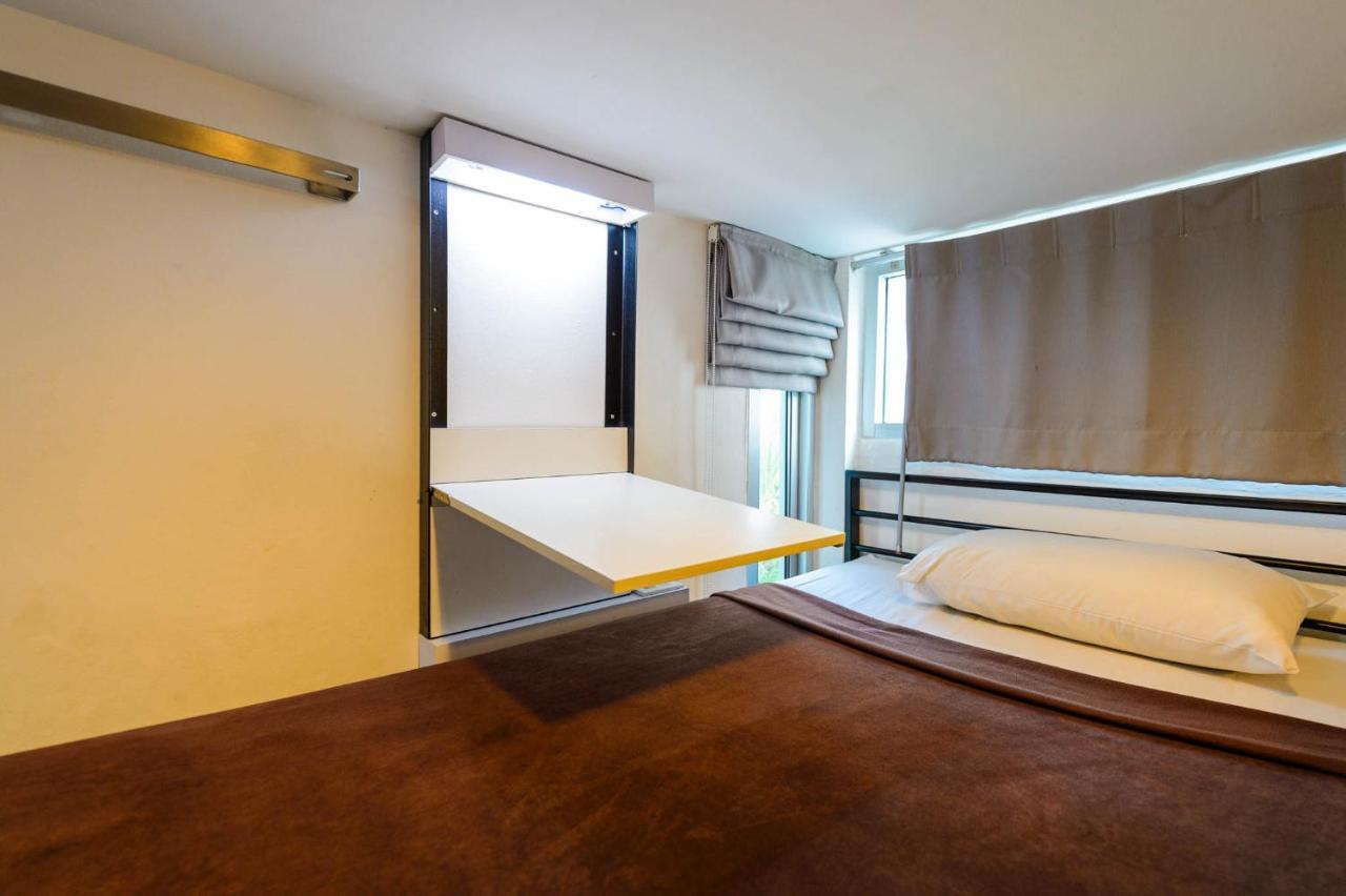 Cheqinn - Sukhumvit 4 Nana Plaza Ostello Bangkok