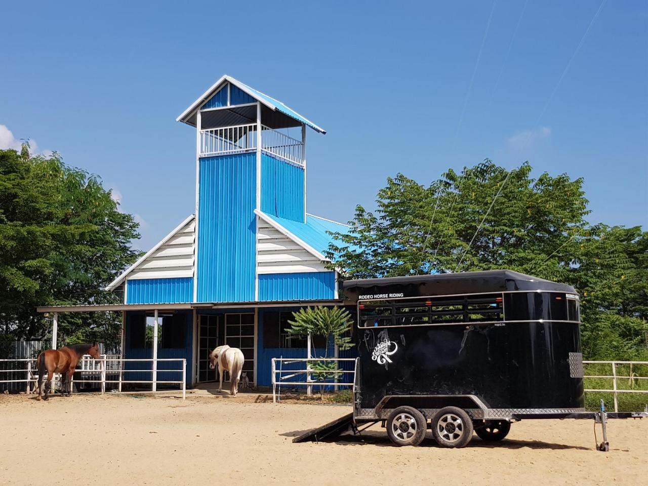Rodeo House Bkk Menginap di pertanian