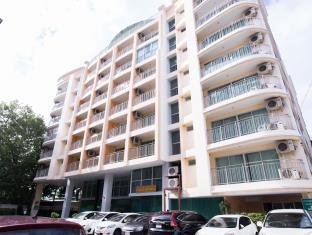 Olive & Sukhumvit 101 Apartahotel