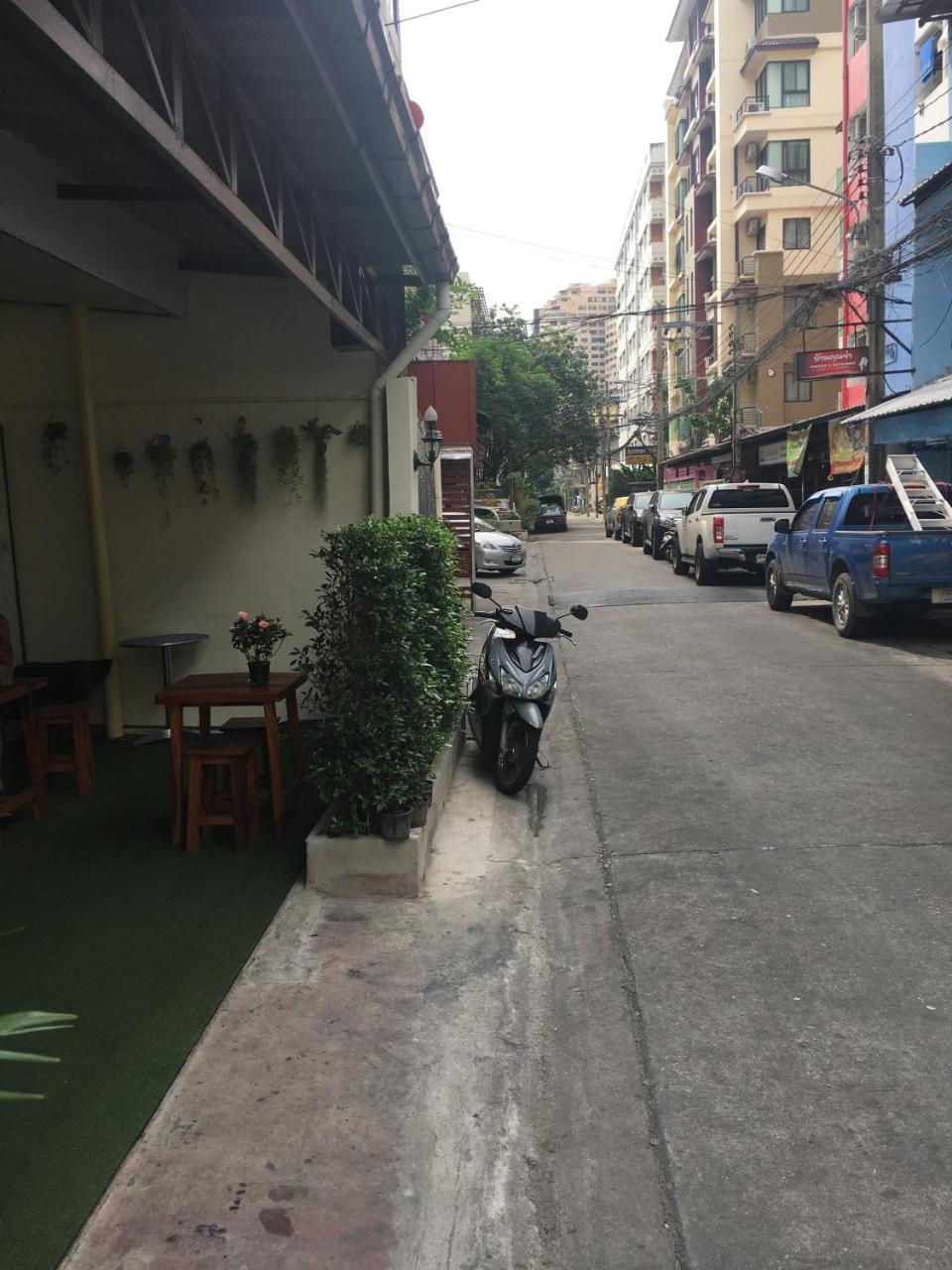 The Baan Nathong Hostel Bangkok