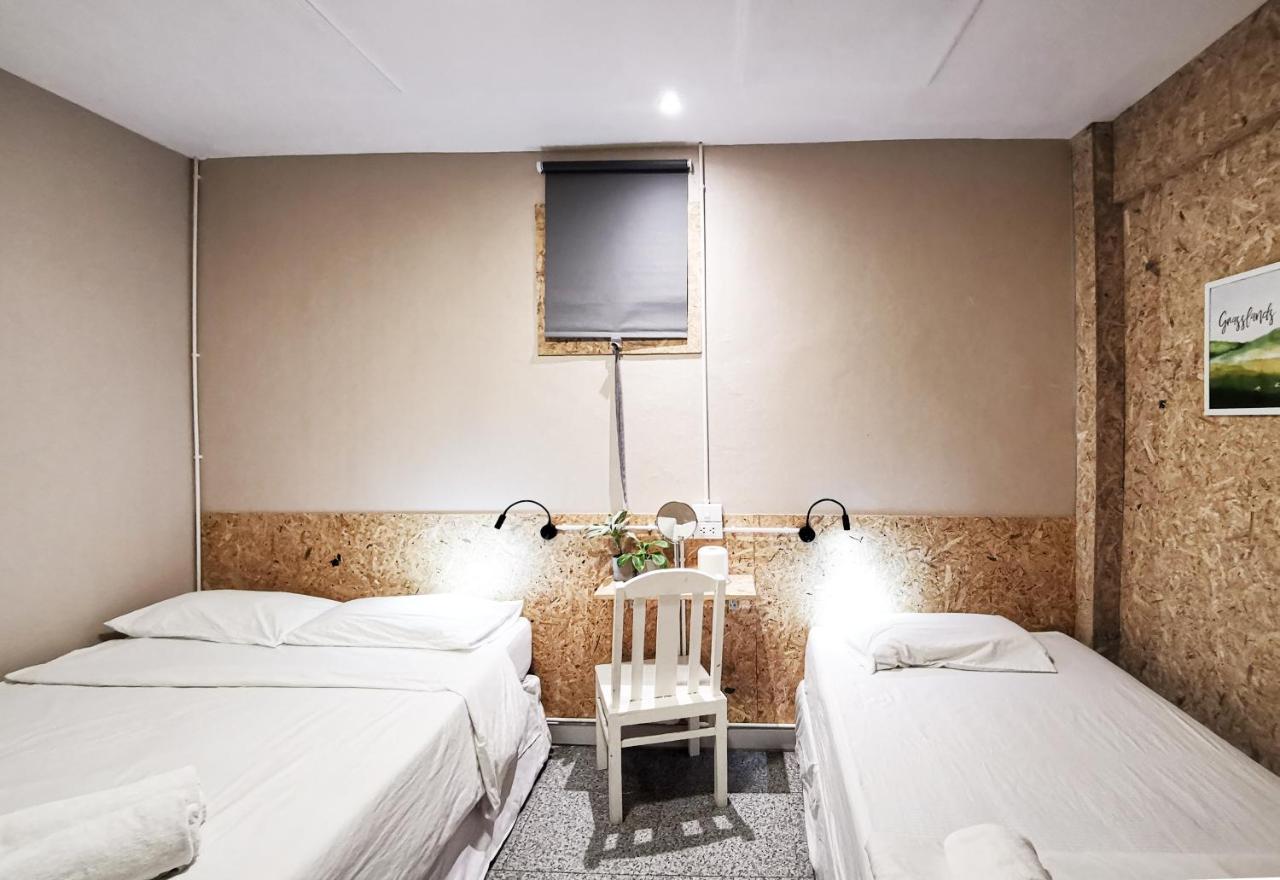 Foresttel.bkk Hostal *