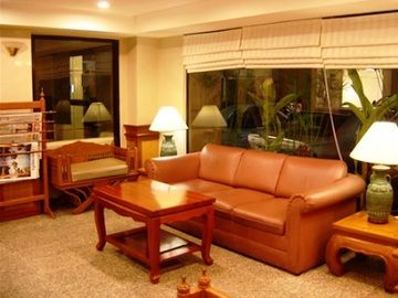 Hotel Four Seasons International House