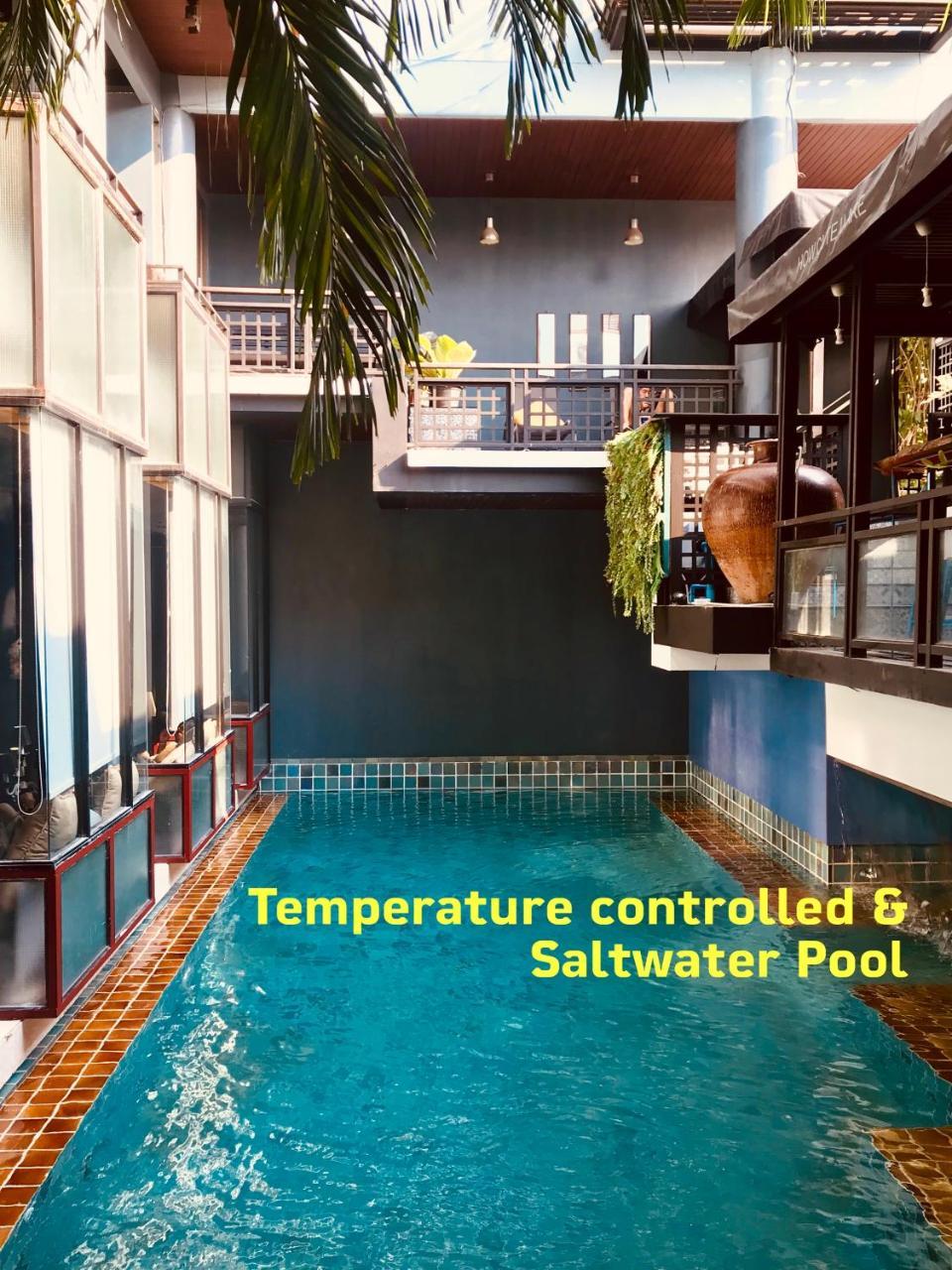 Hostal Blu Ari Stylish Gay Poshtel Bangkok