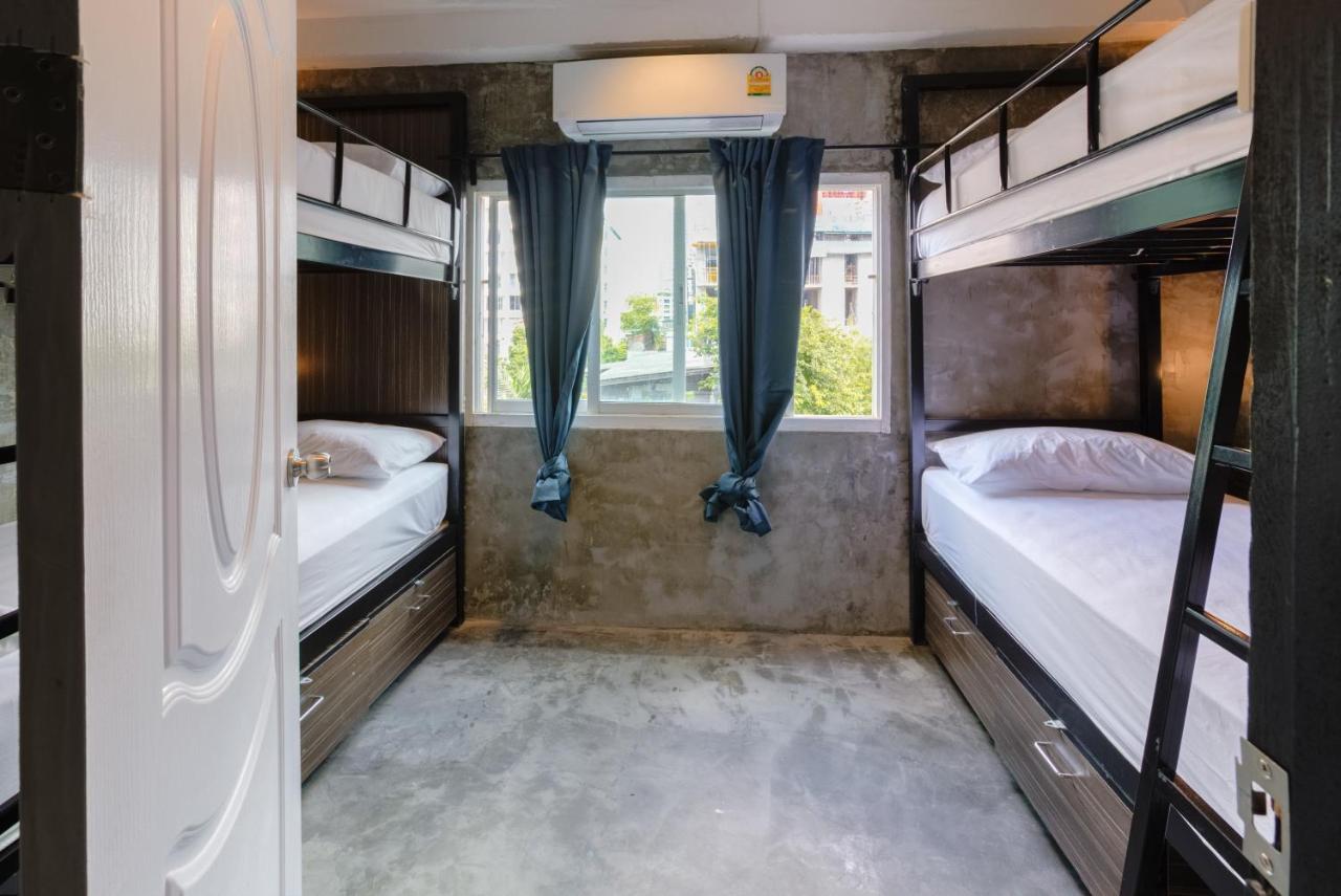 Nhà trọ Revolution Asoke Bangkok
