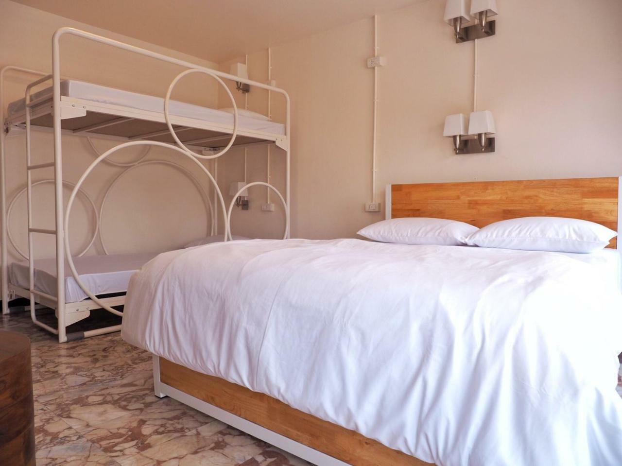 Esse Hostel Bangkok