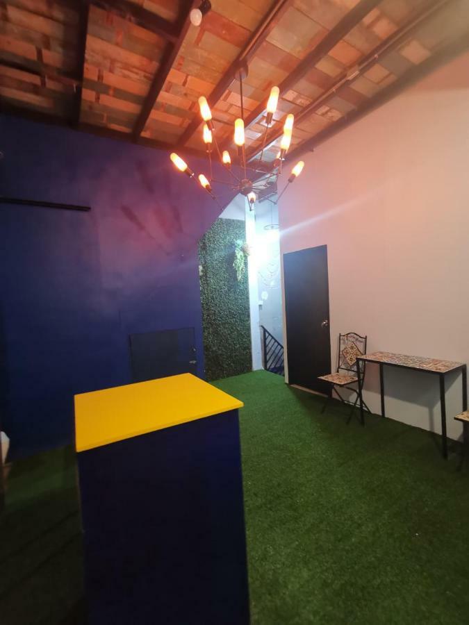 Tiga House Apartment