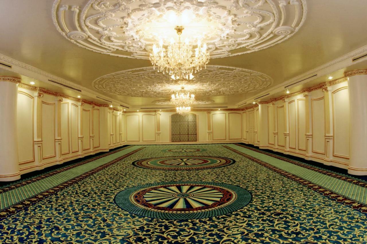 Adriatic Palace