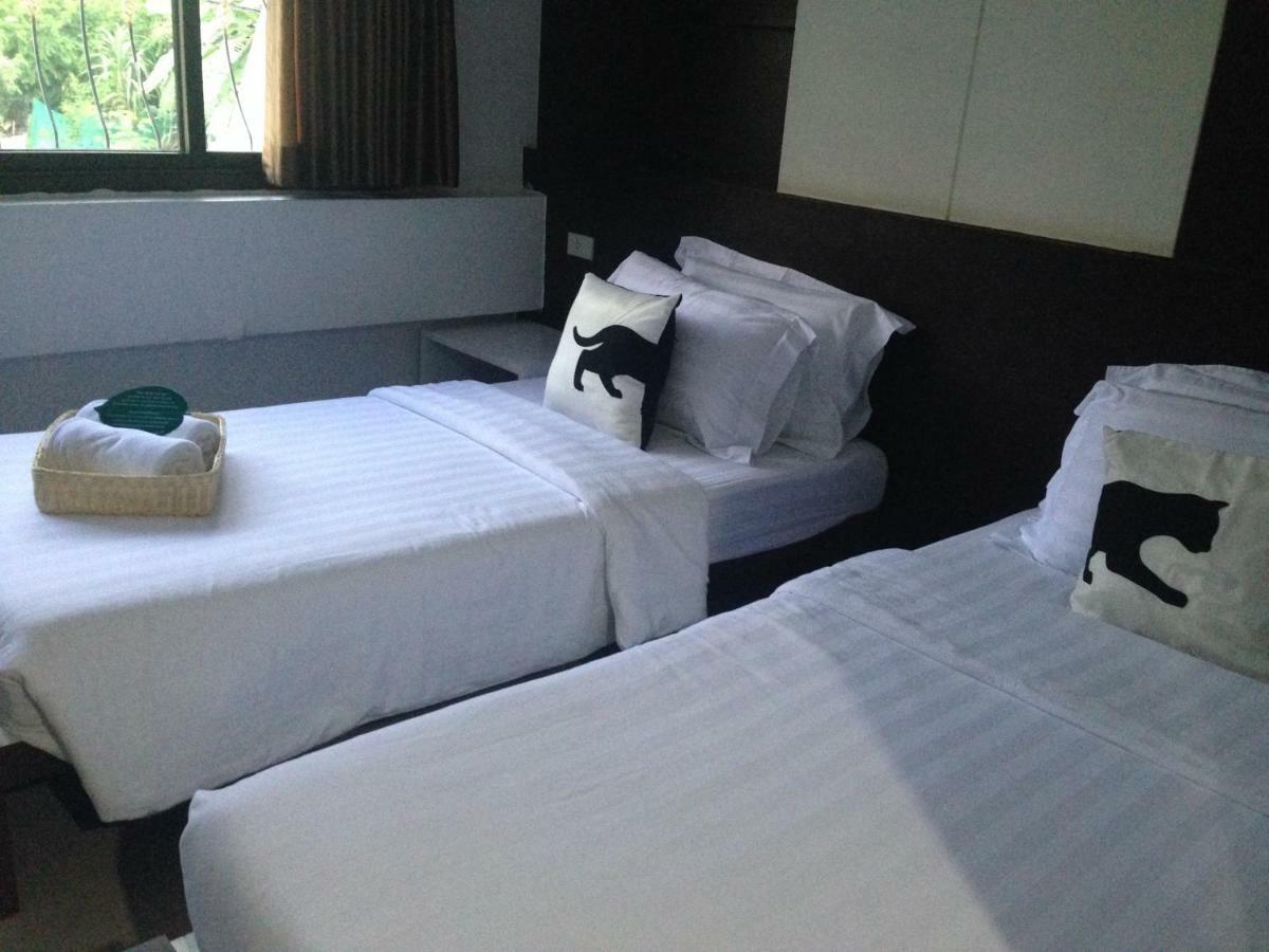 Bed By Hotell