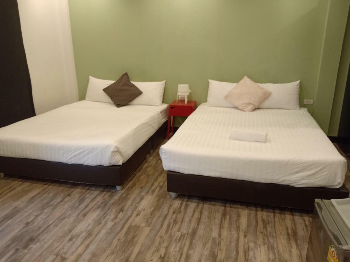 Resort M - Mrt Huai Khwang Bangkok