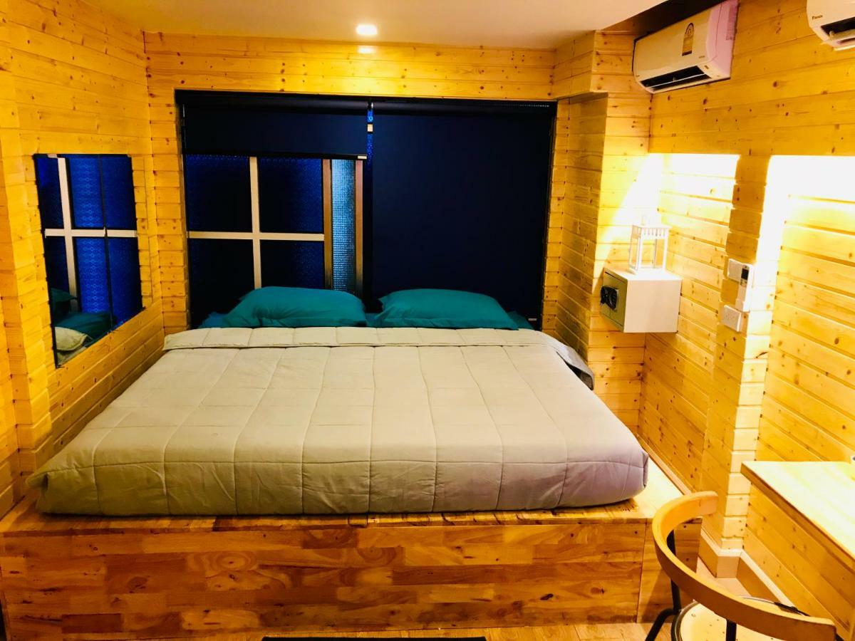 Blu Ari Stylish Gay Poshtel Hostal