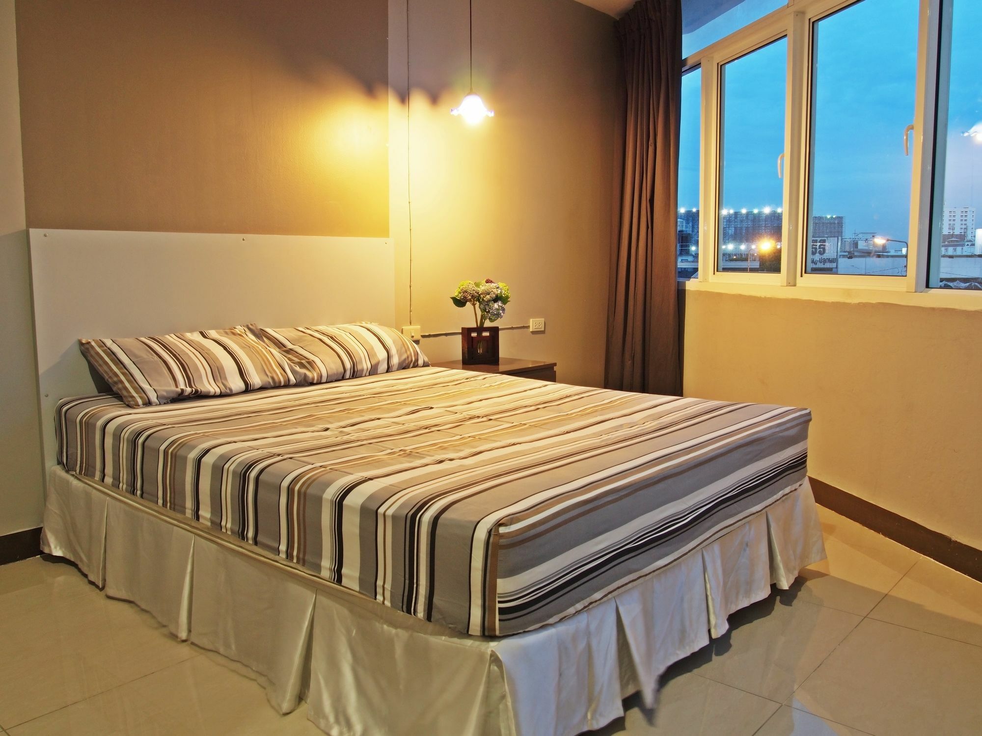 Link Corner Hostel Bangkok