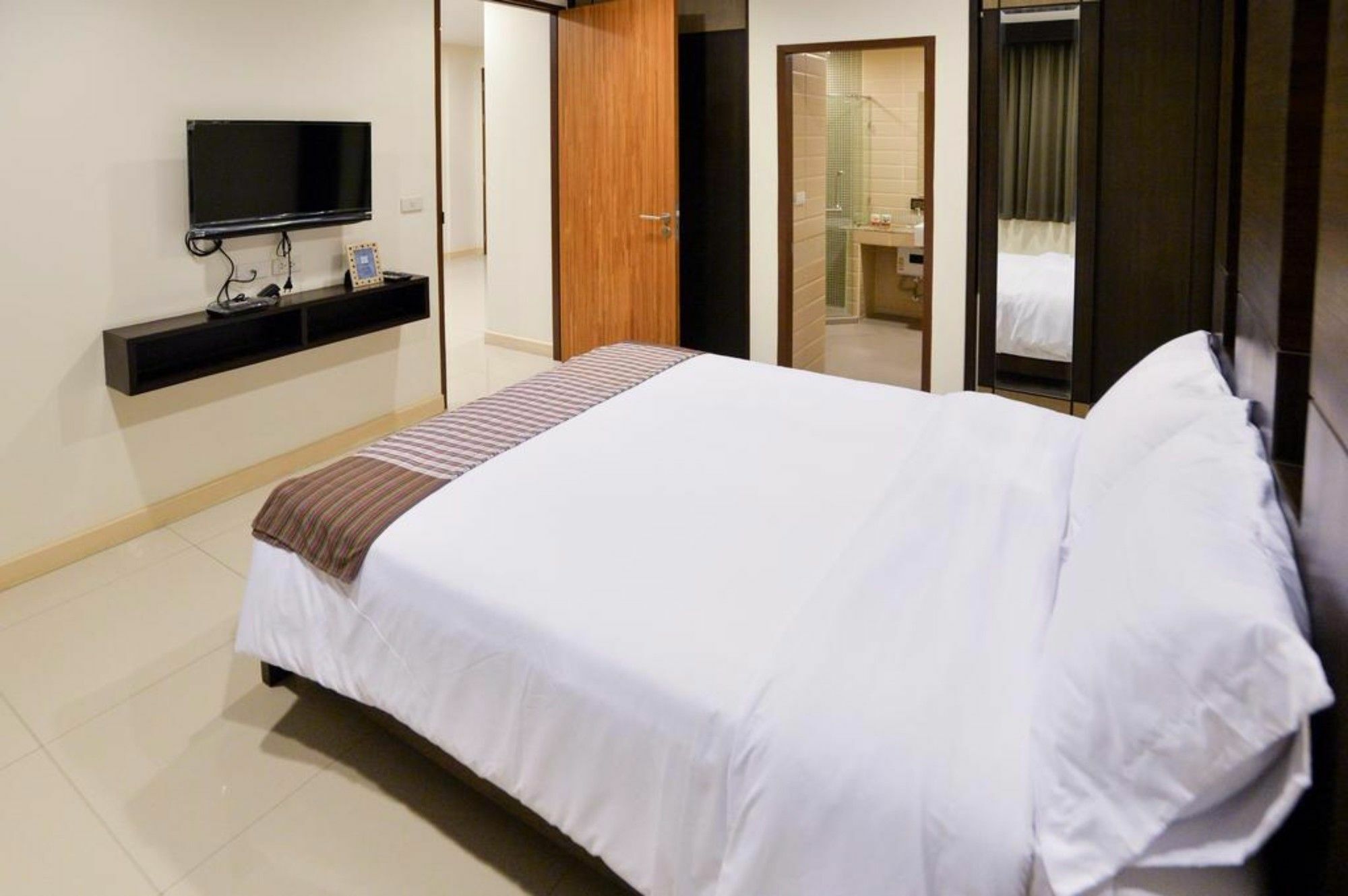 Apartment The Pad Silom Serviced
