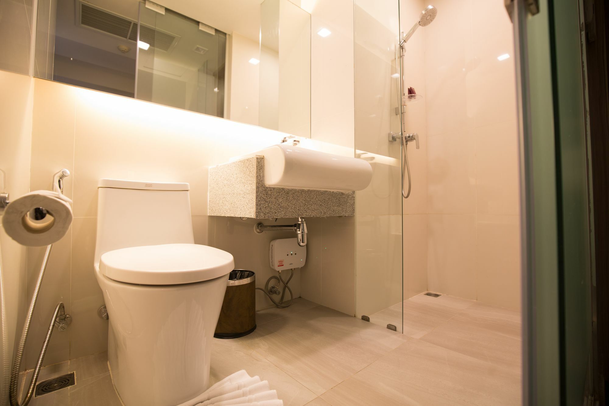 Hotel Aspira Sukhumvit - Sha Certified