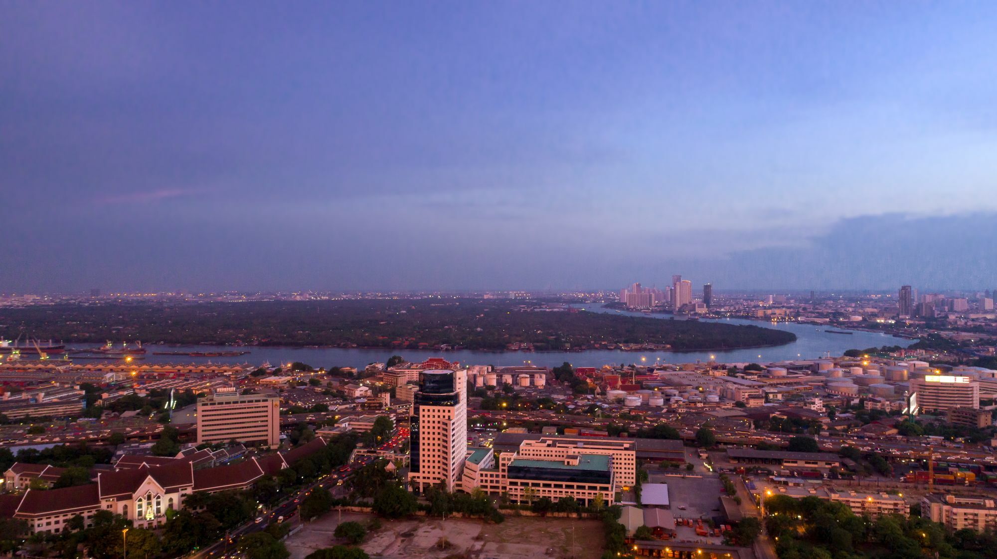 Hotell At 115 By Rompo Bangkok