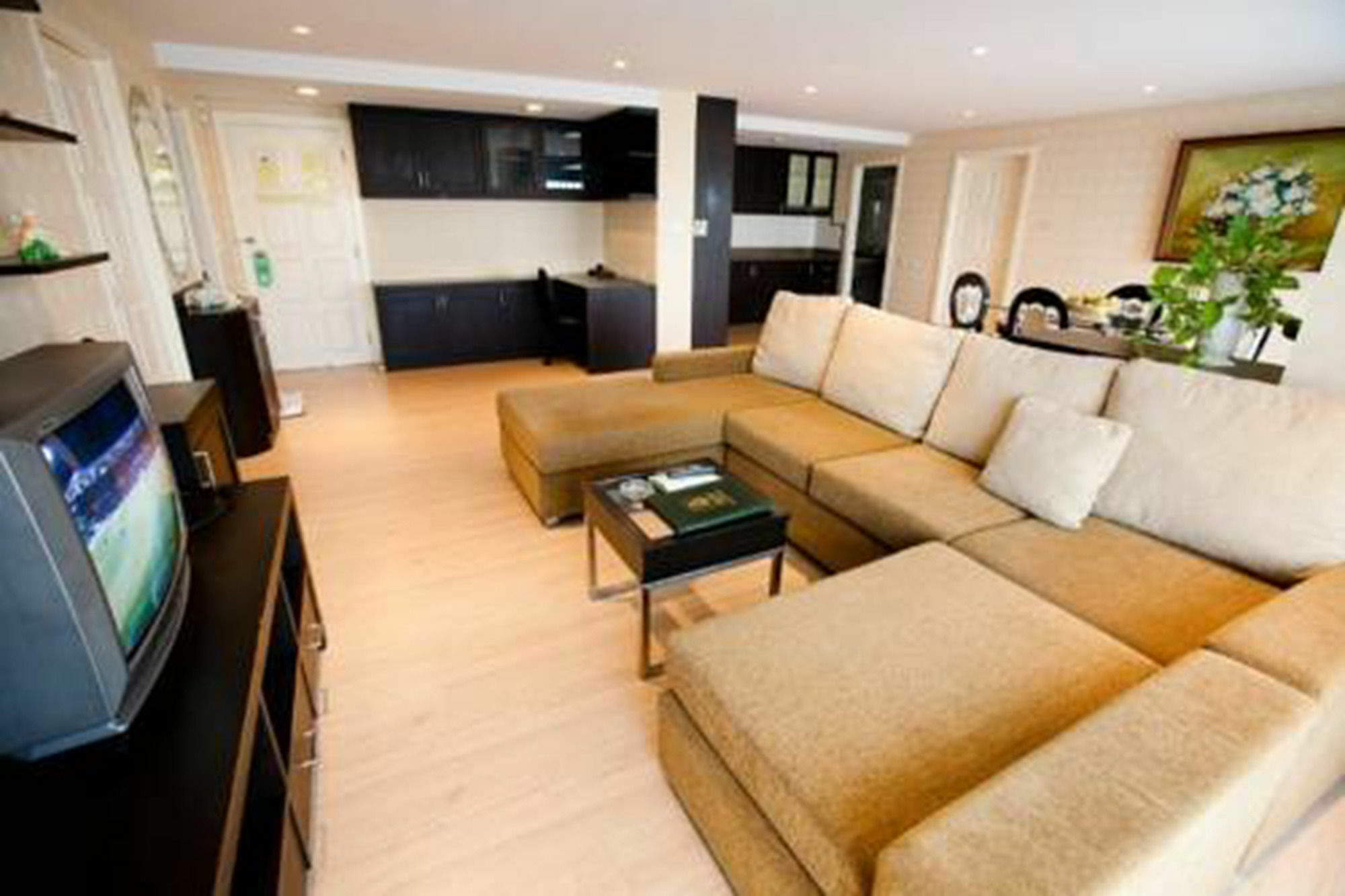 Roseate Ratchada Aparthotel Bangkok