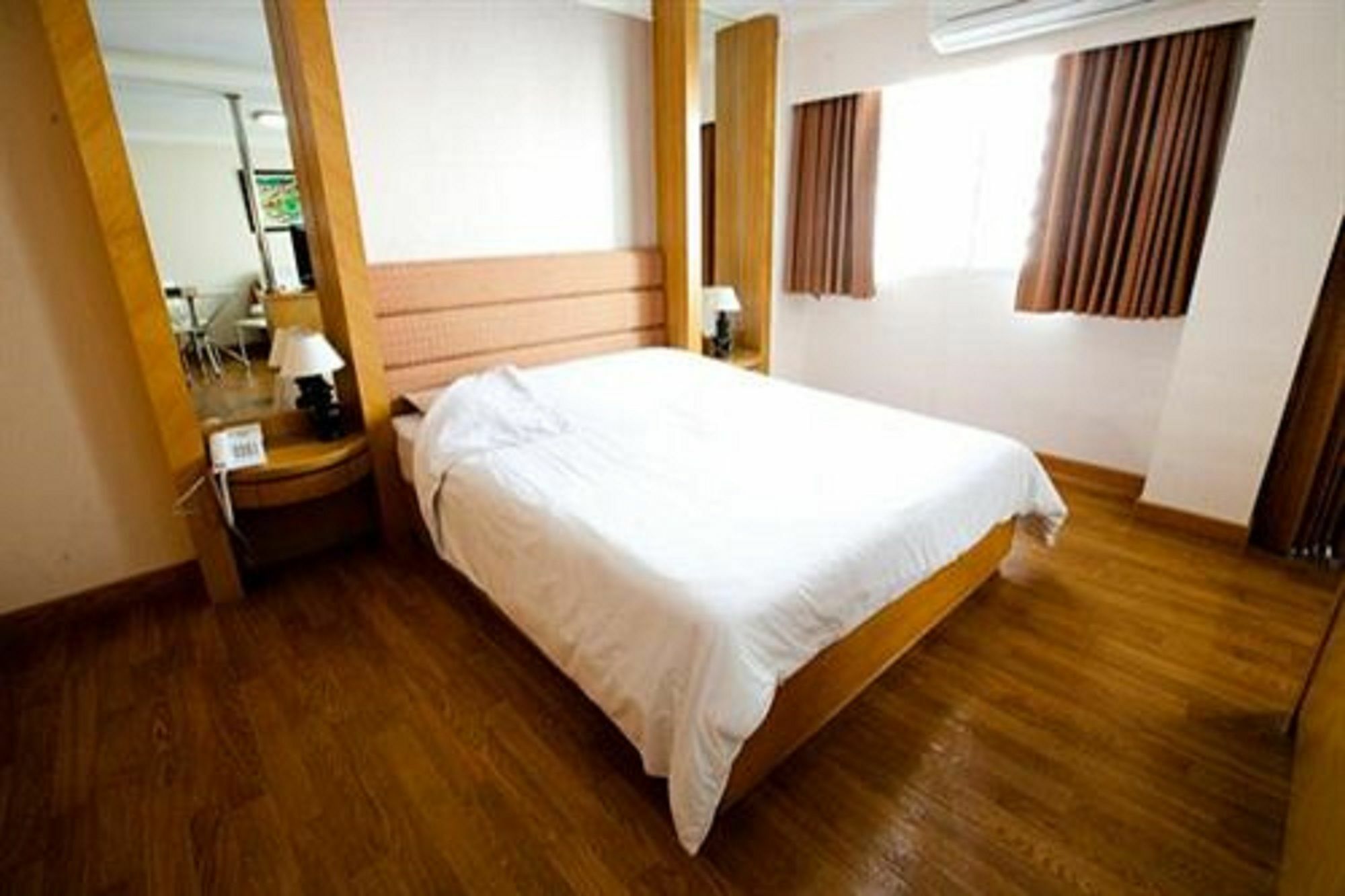 Roseate Ratchada 2* Bangkok