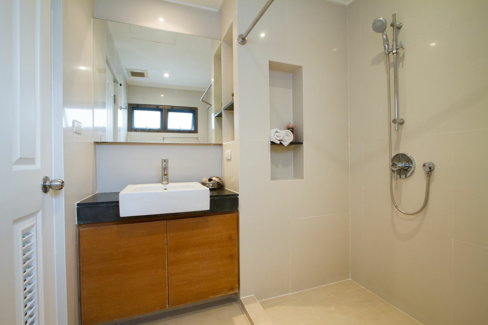 Baan Sawasdee Aparthotel